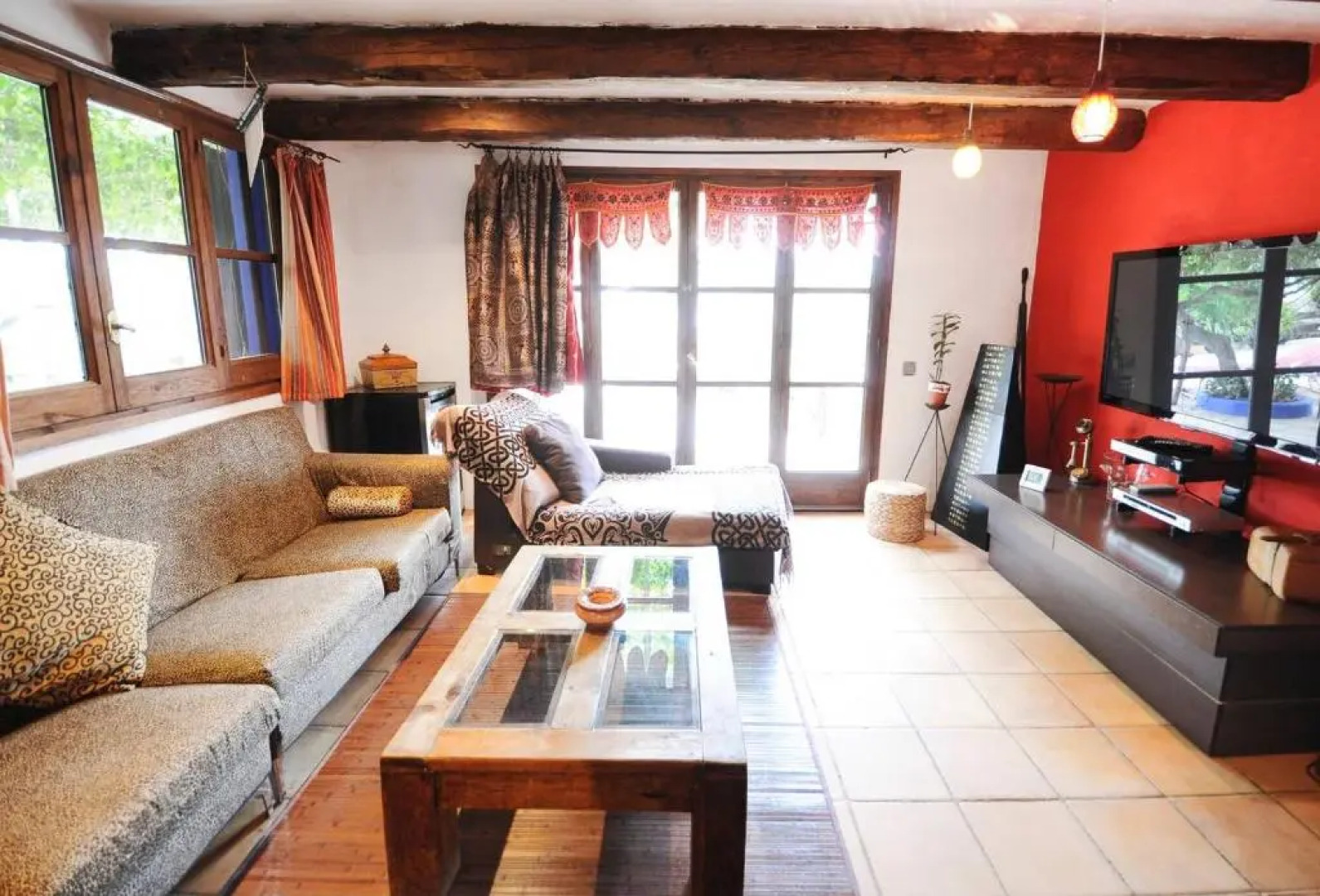 Entre Olivos: Very Charming Villa 18 SLEEPERS