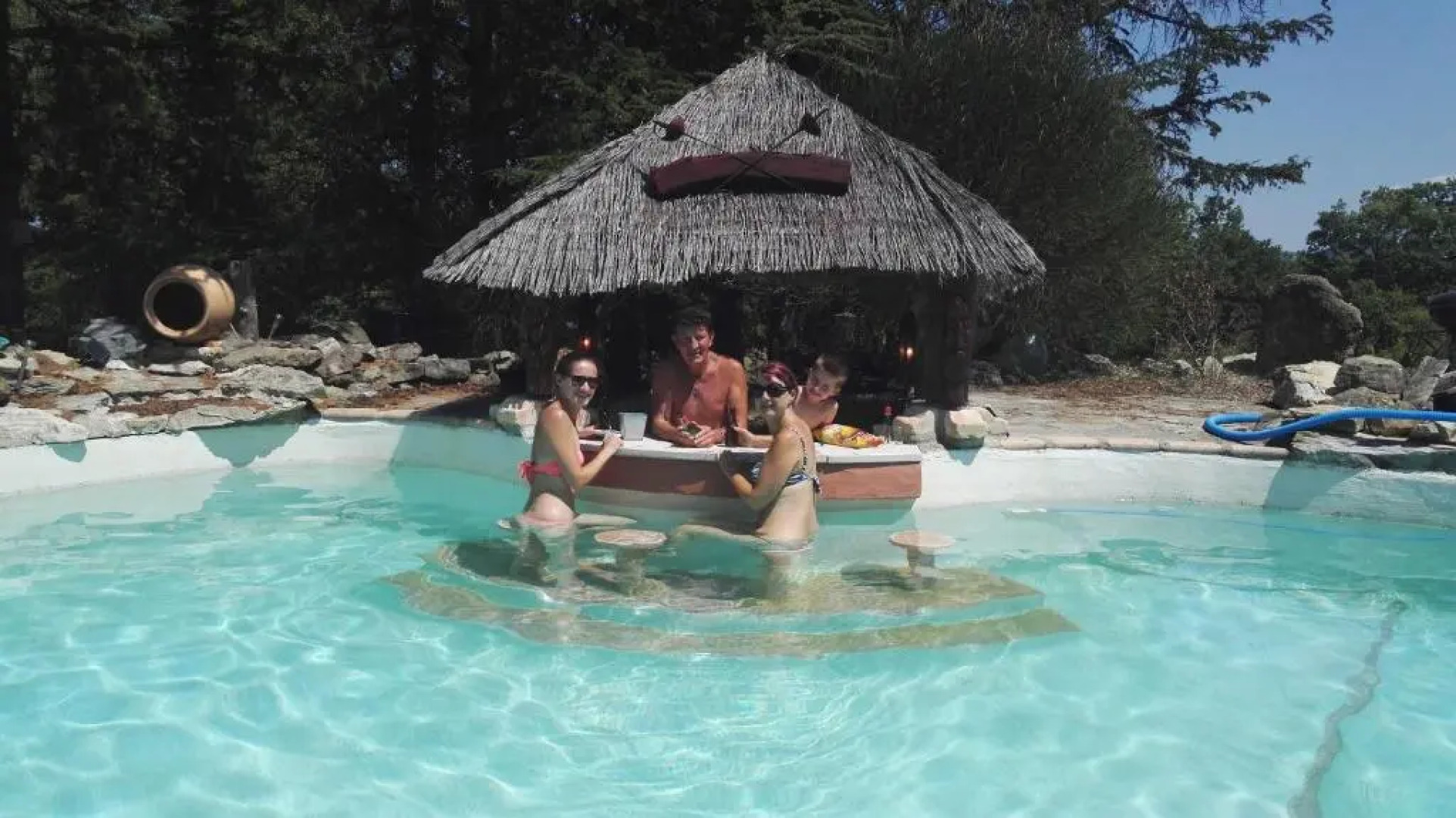 Suite Cardinale 40m2 chambre d' hôte du Mas Fabrègue