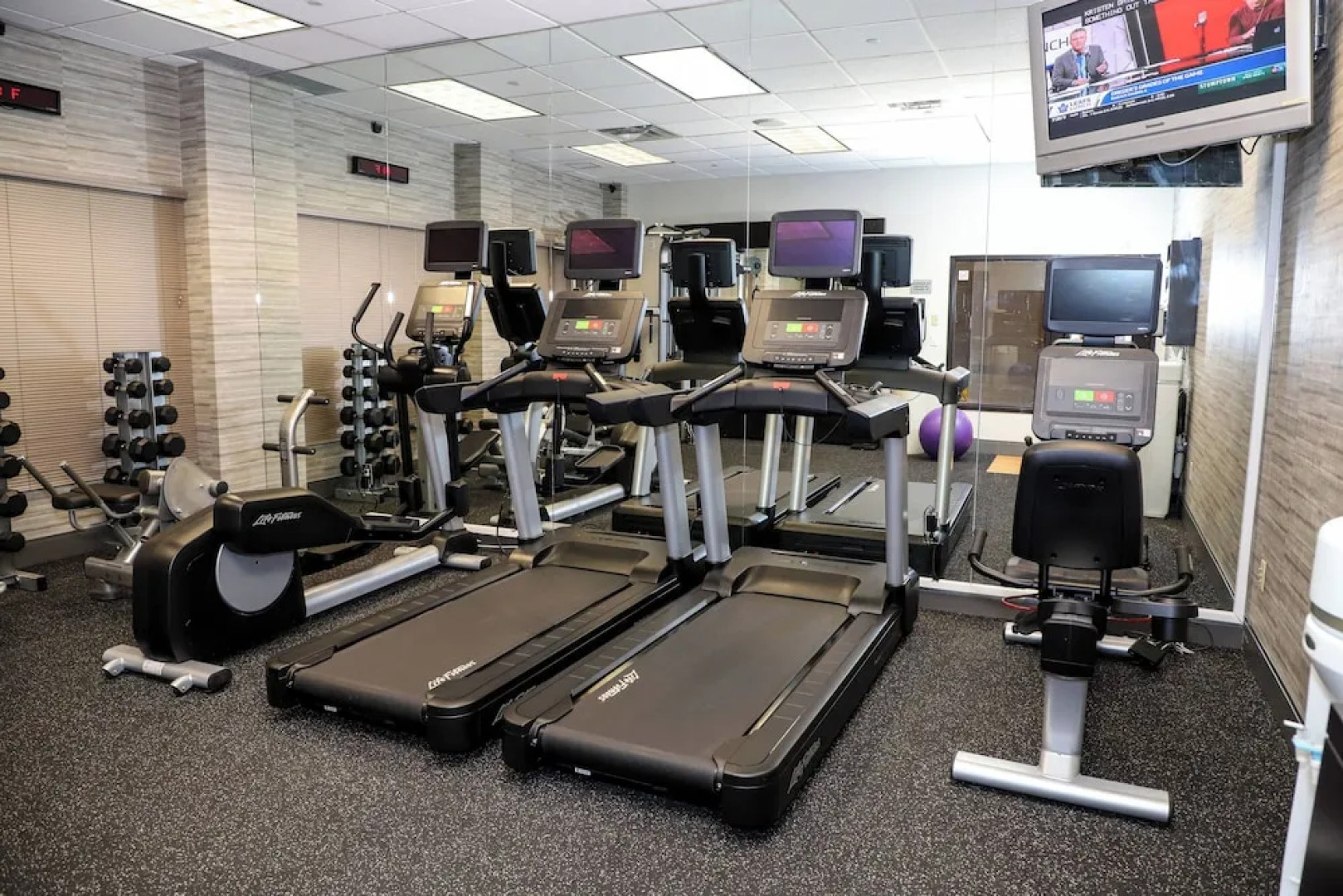 Courtyard Toronto Brampton