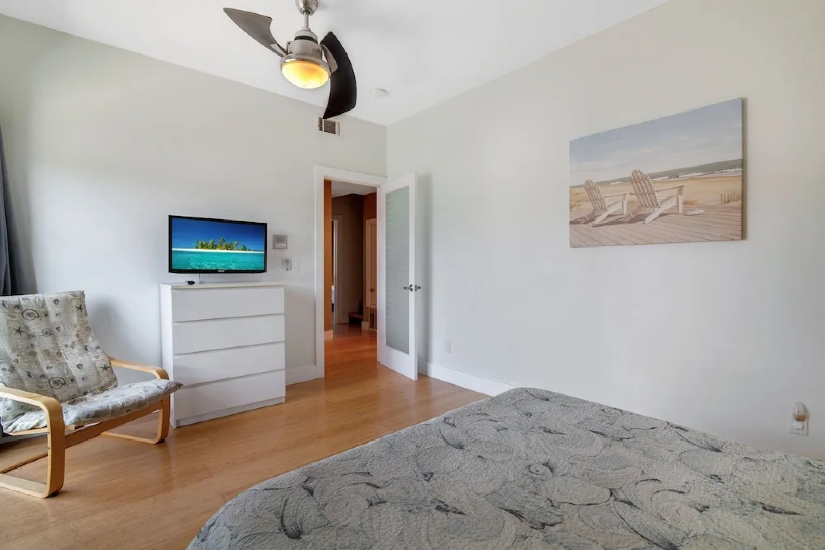 Ocean-view Oasis W/ Rooftop Deck - Steps To Beach 3 Bedroom Home