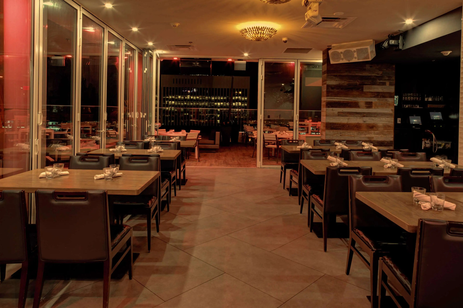 Hampton Inn & Suites Richmond - Downtown