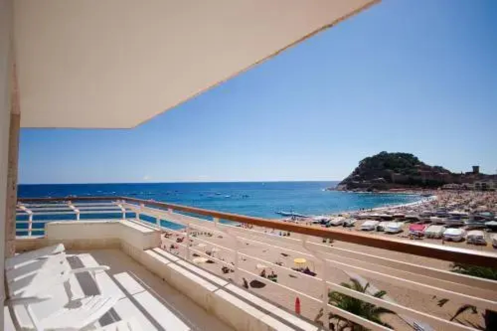 Apartment Lets Holidays Tossa de Mar Beach