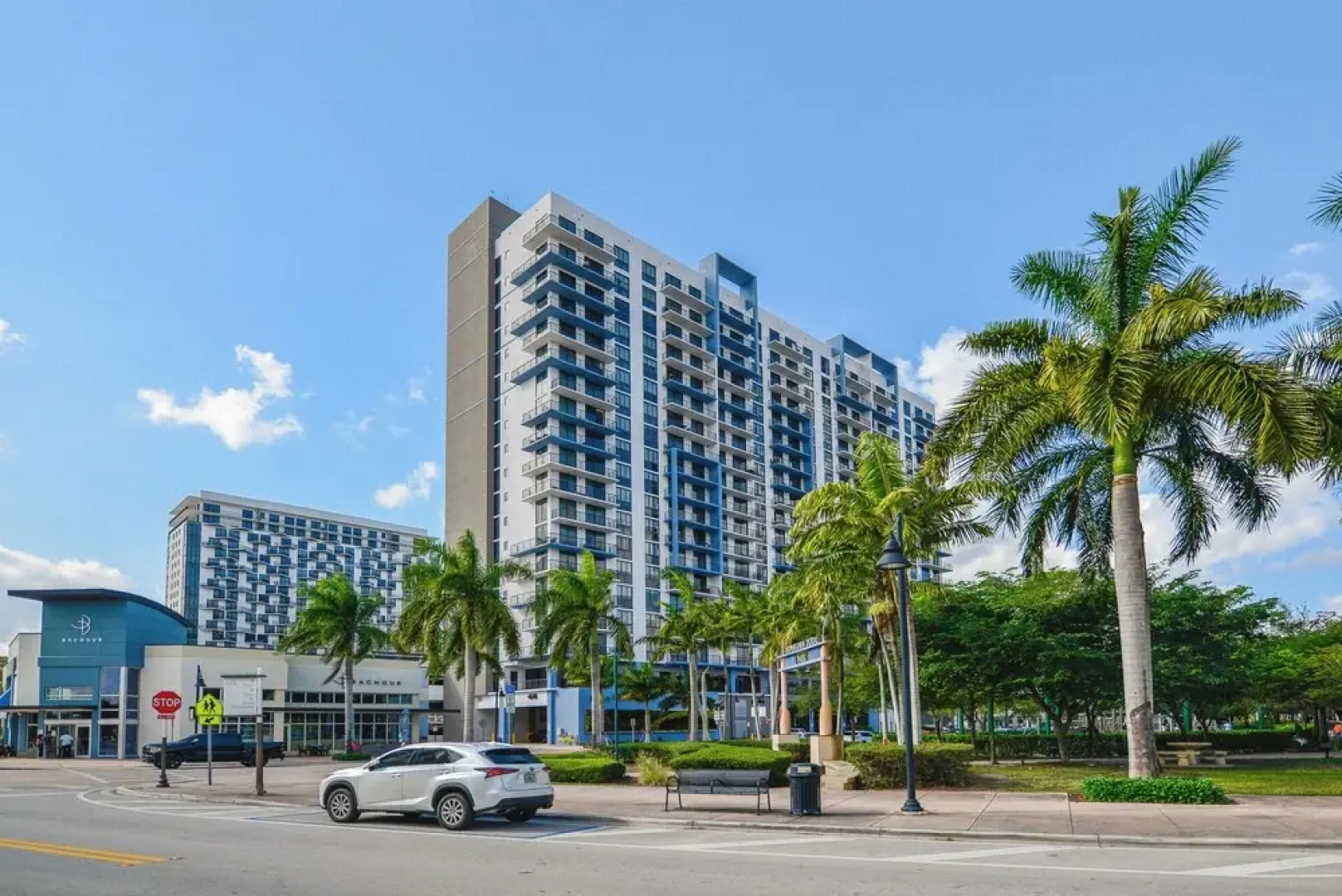 Downtown Doral Condo w-Free Parking