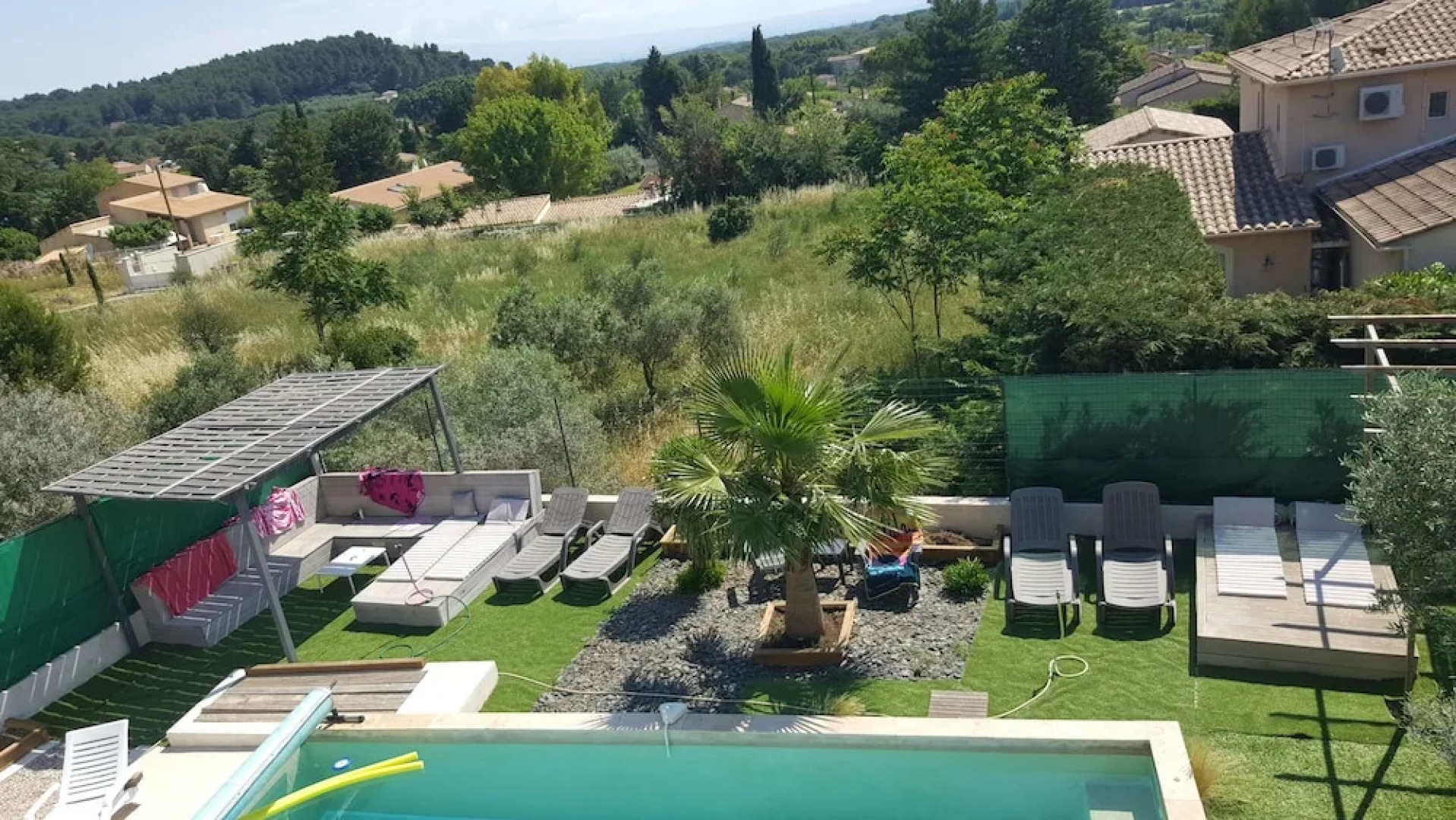 Appartements dans villa moderne