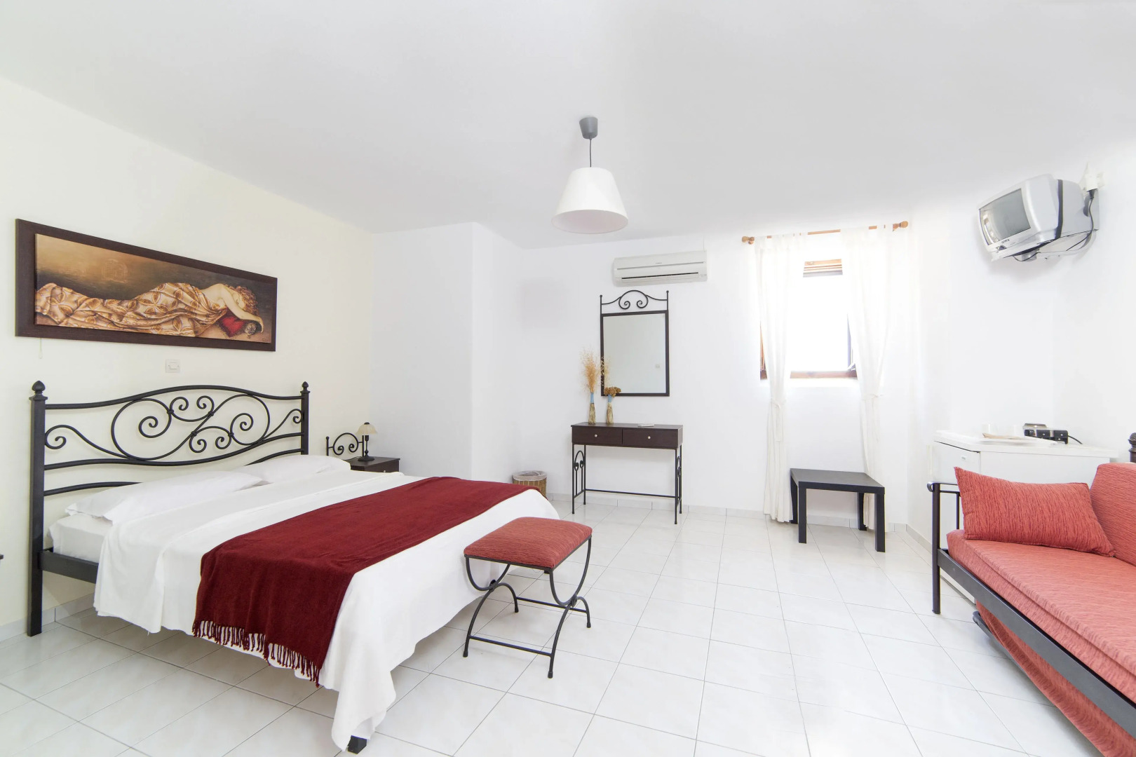 Agerino Studios & Apartments