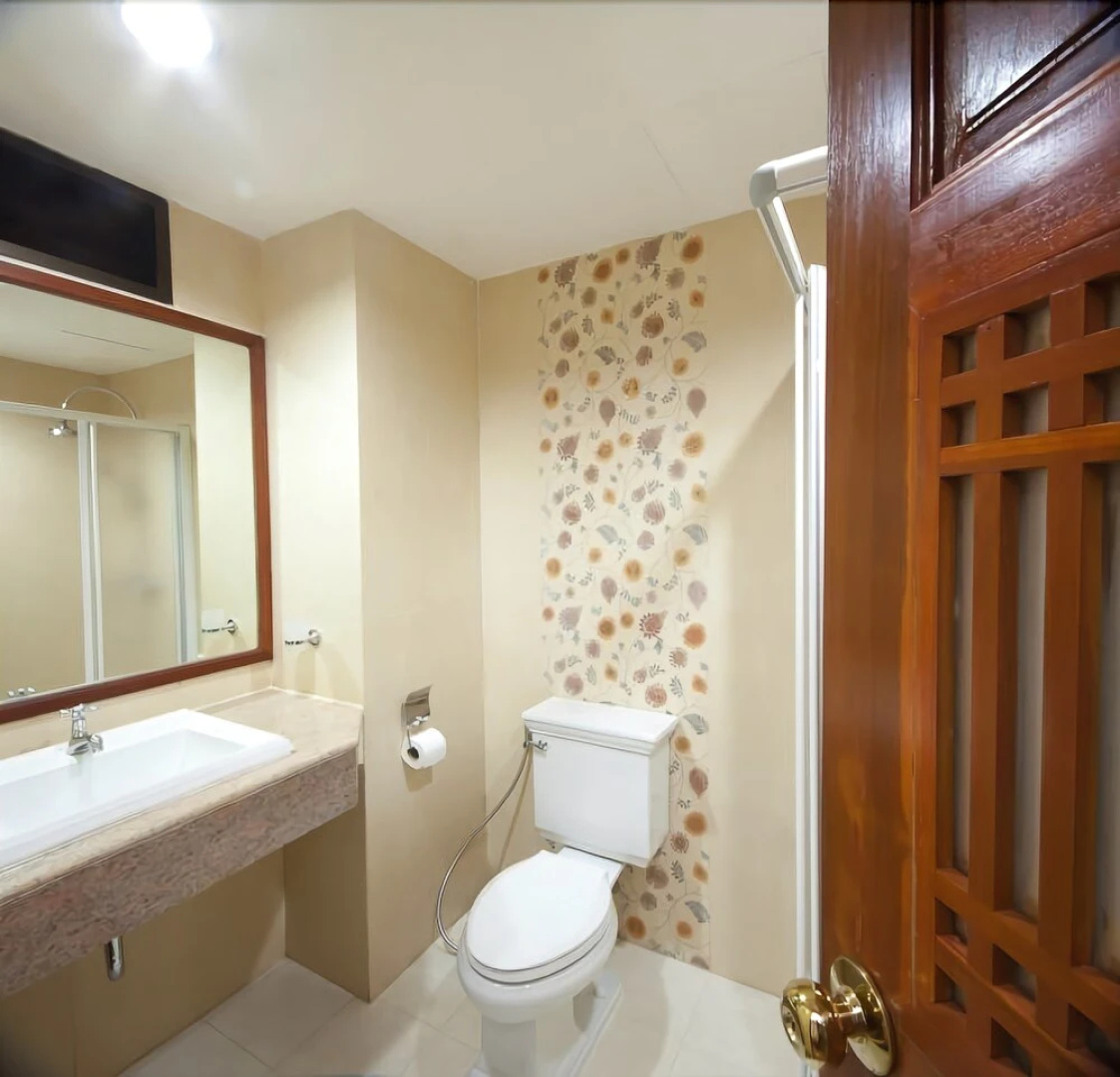 Baan Klang Hua Hin Resort & Condominium