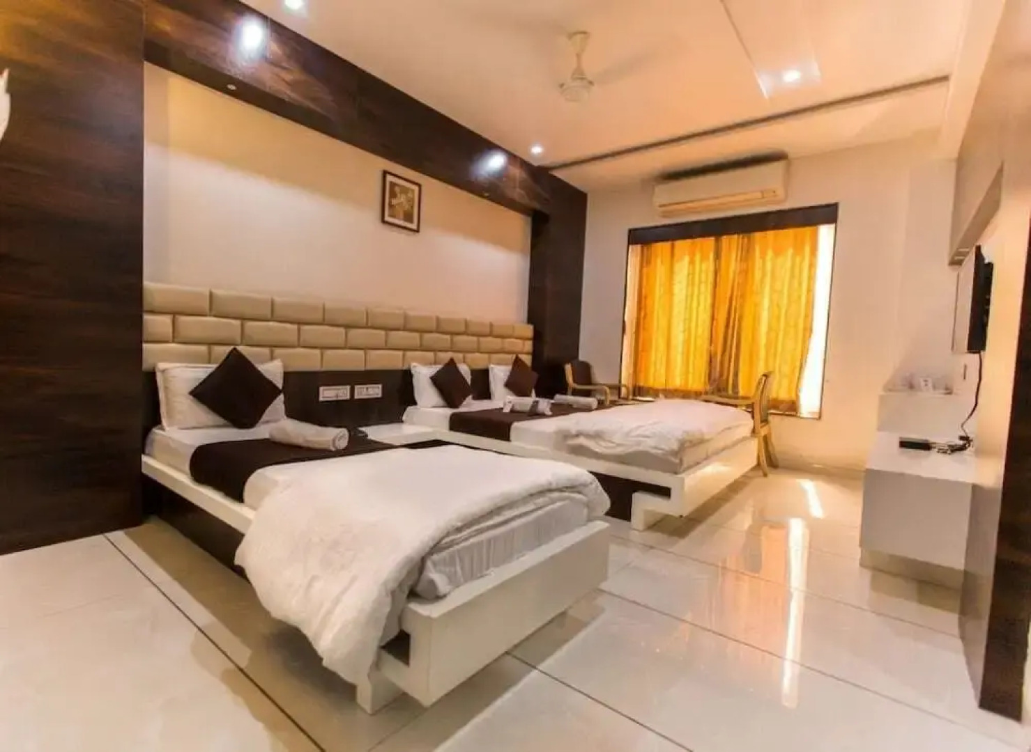 Hotel Fun City (Pure Veg)