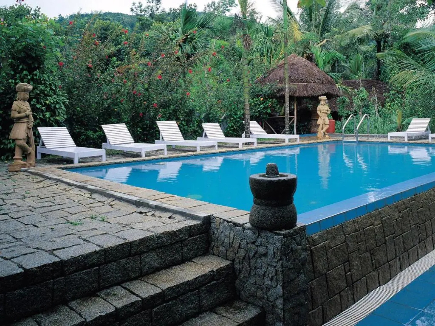 Amritara Shalimar Spice Garden Resort & Spa