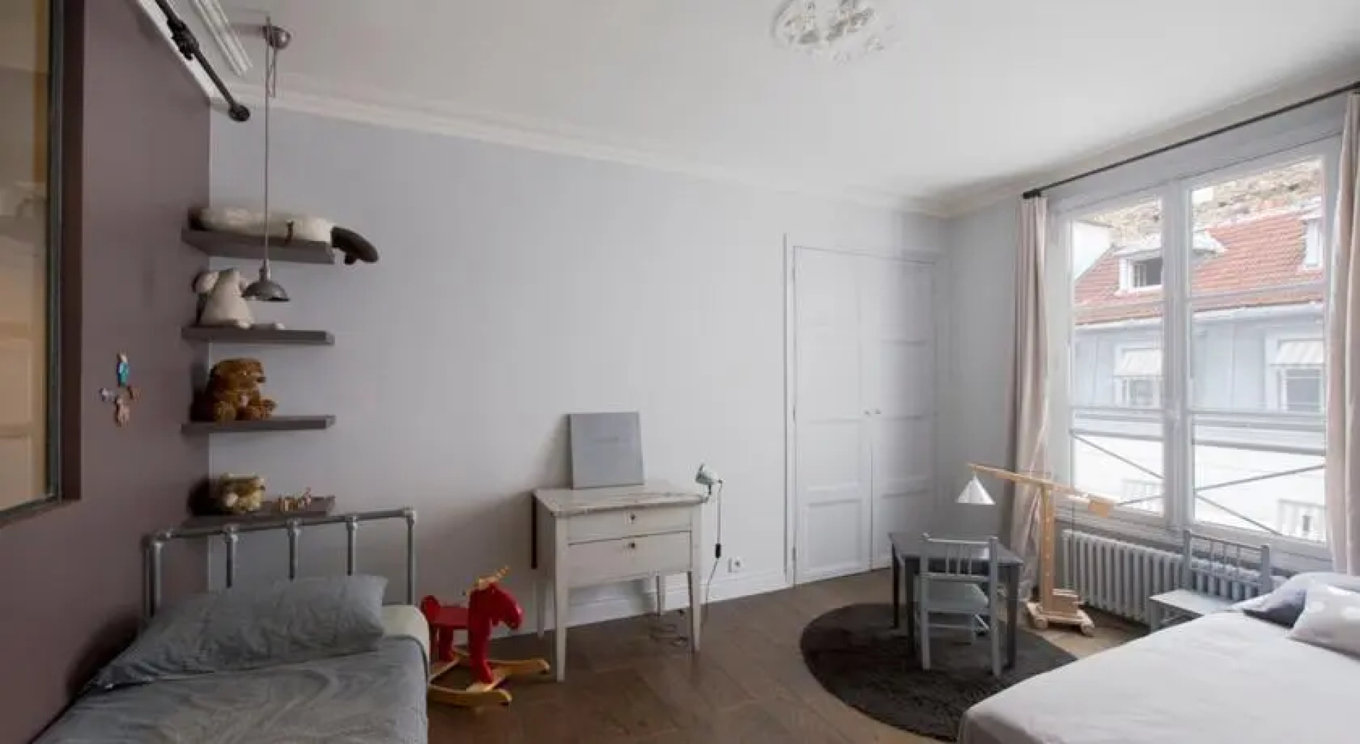 Class and Elegance: Parisian Apartment