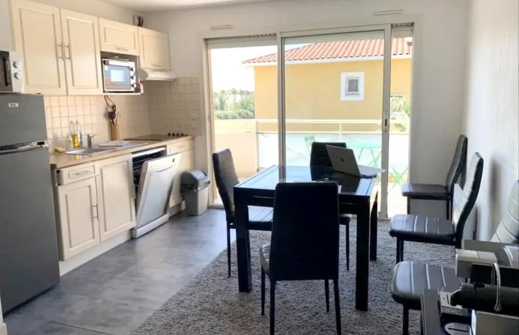 Apartment with 2 Bedrooms in Canet-En-Roussillon, with Wonderful Mountain View And Terrace