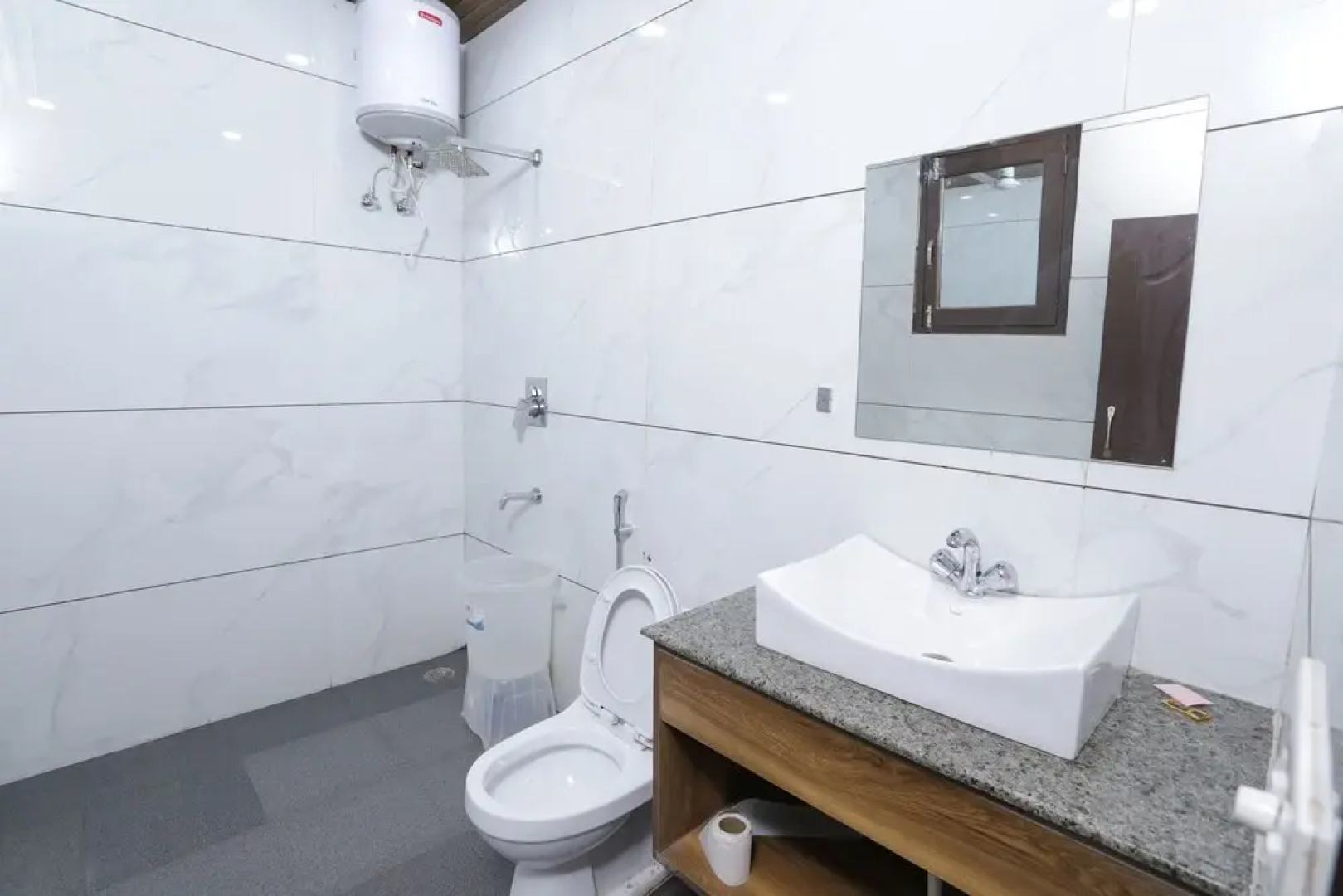 Razia Inn Hotel And Banquet