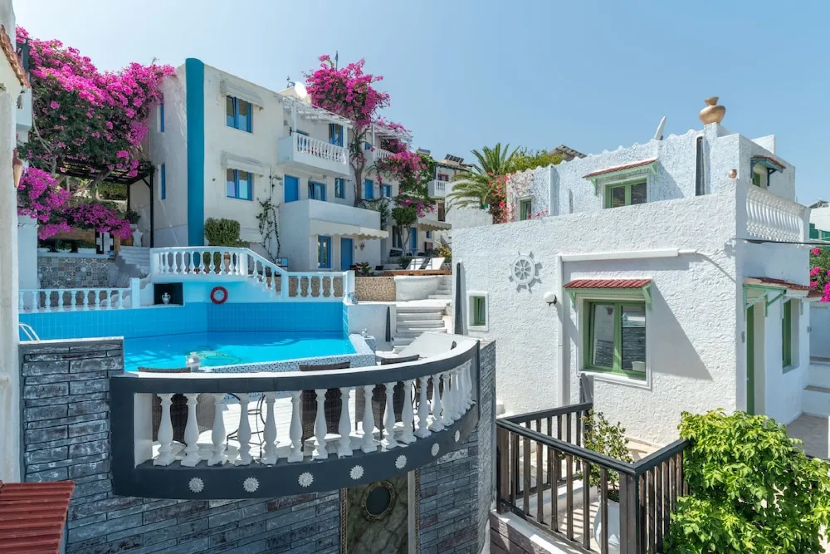 Apartment for A Pleasant Holiday In A Beautiful Complex With Shared Pool and Ac