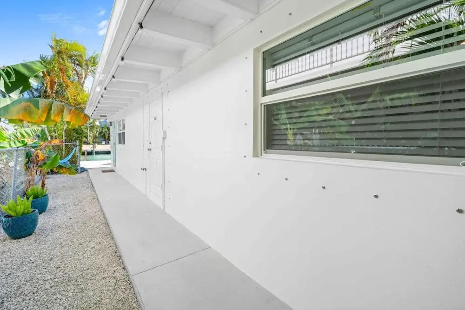 Seabreeze Cove Waterfront Gem 38 Foot Dock Cabana Club