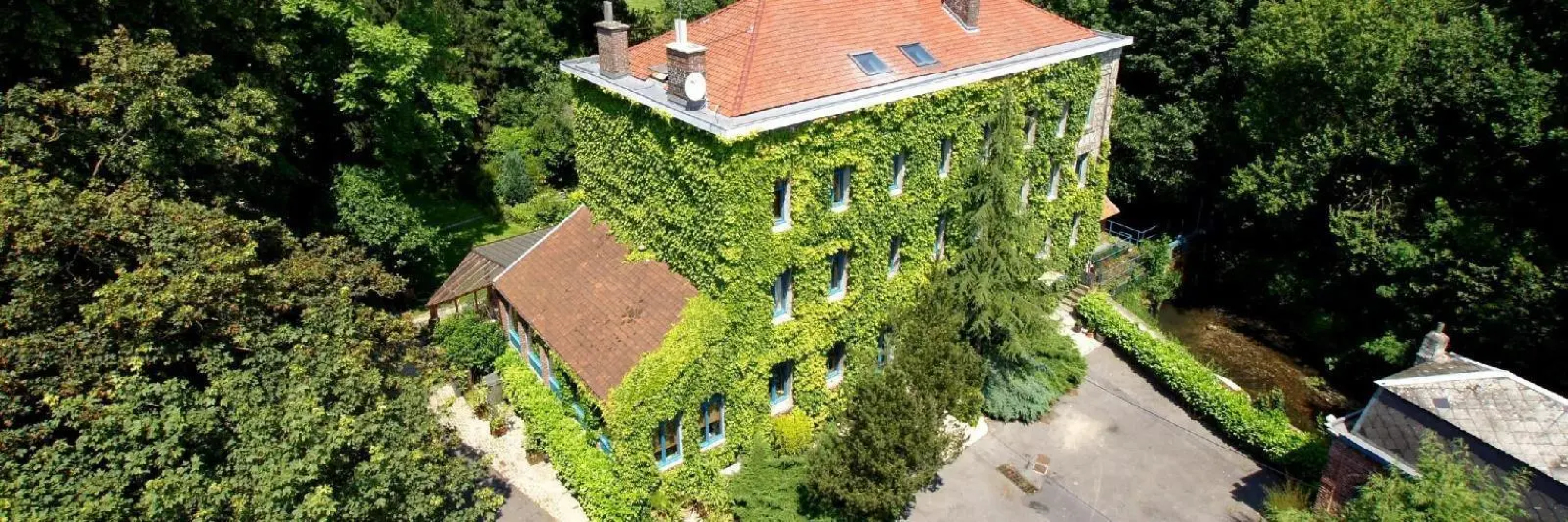 Logis Hôtel-Restaurant Le Moulin D'Artres