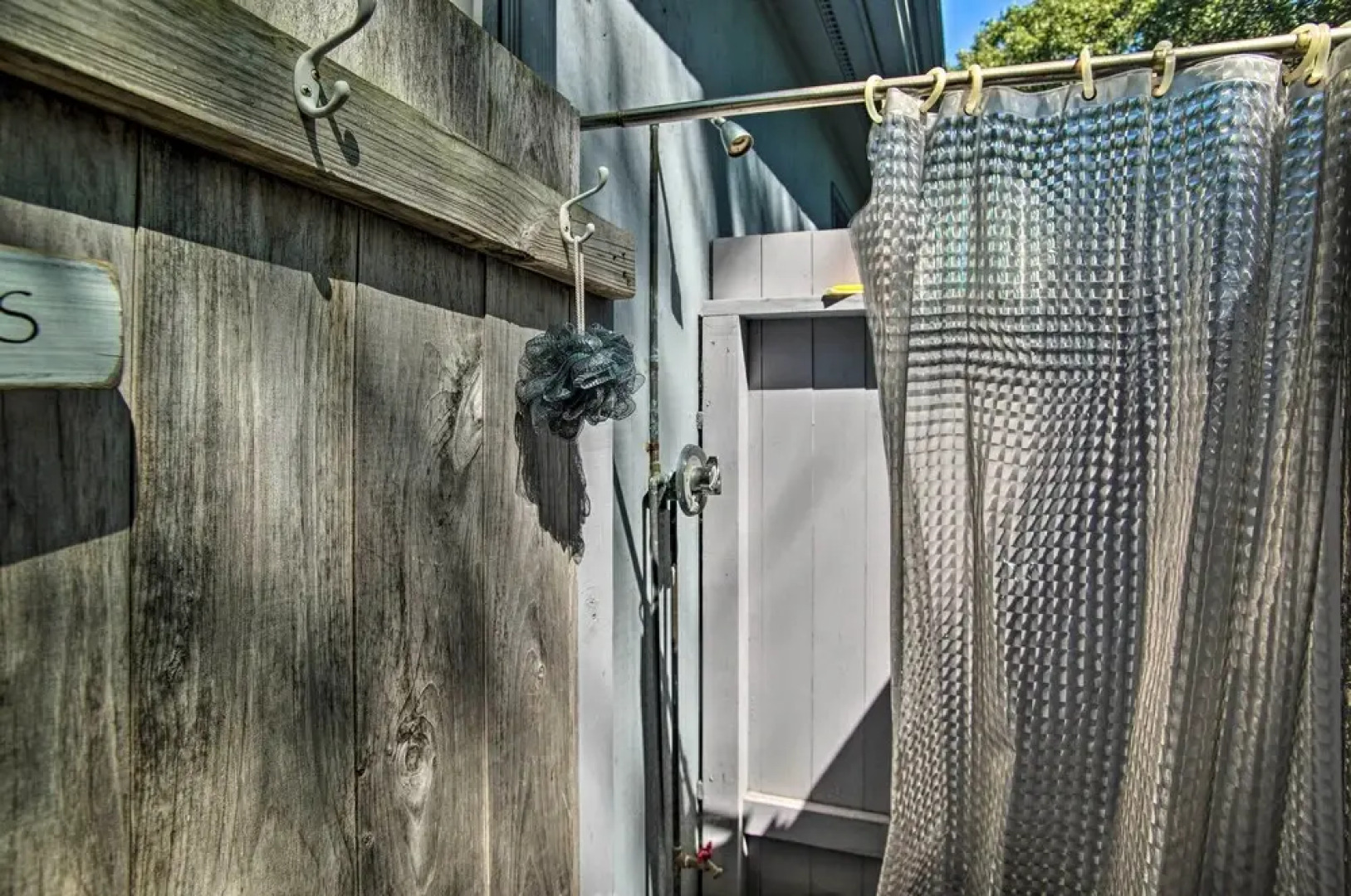 Vineyard Gem < 2 Mi to Beach & Oak Bluffs!