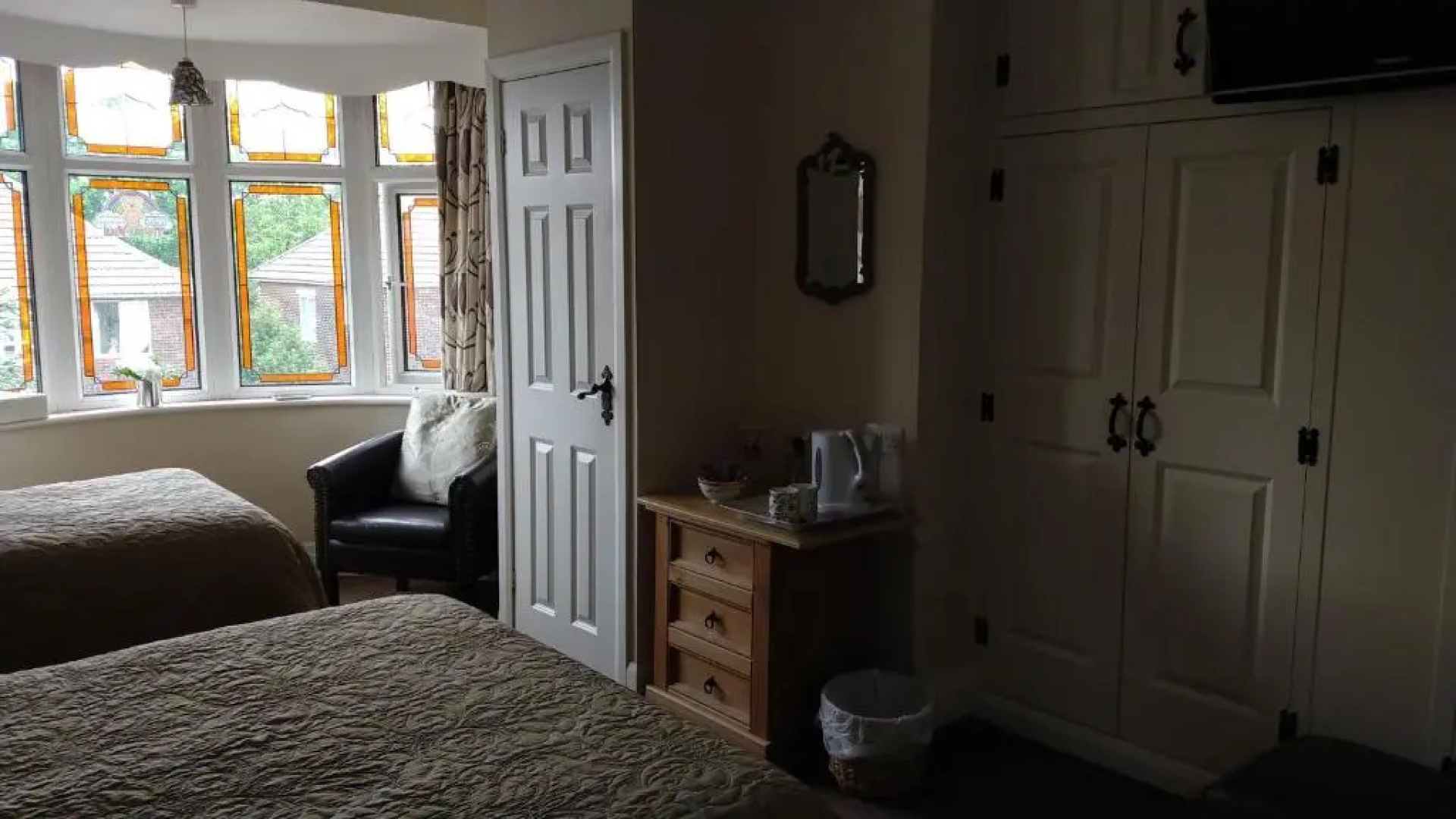 Hollingworth Lake Guest House Room Only Accommodation