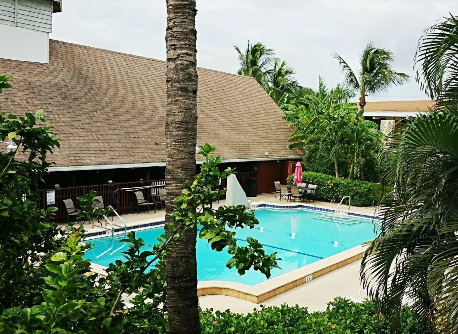 Dolphin Key Resort