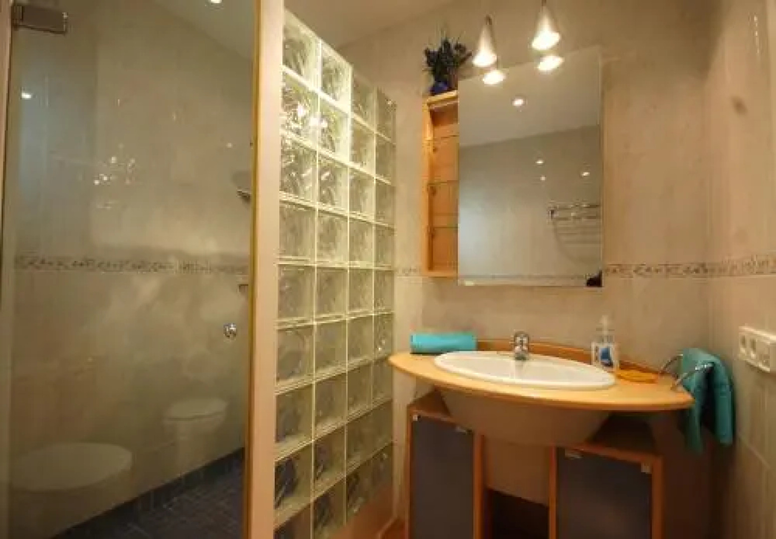 Lets Holidays Beach Apartment