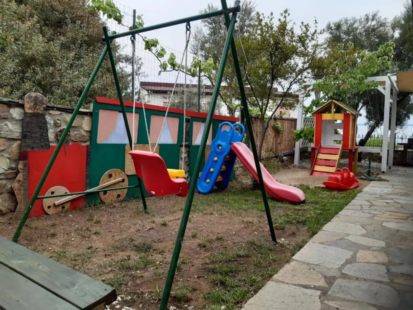 Nikos Stone House 80m from the beach with wifi