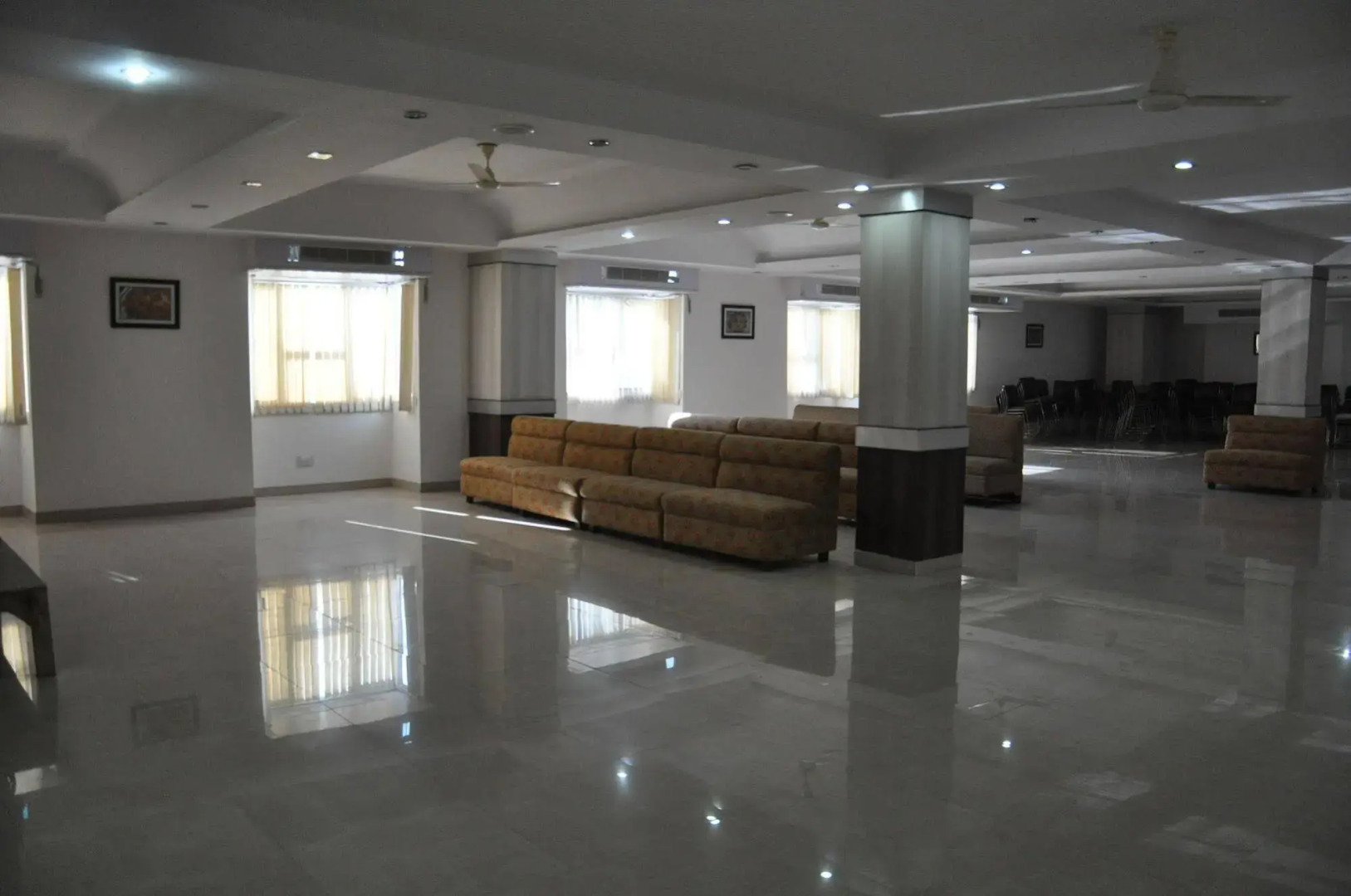 Hotel Krishna Sagar NH24