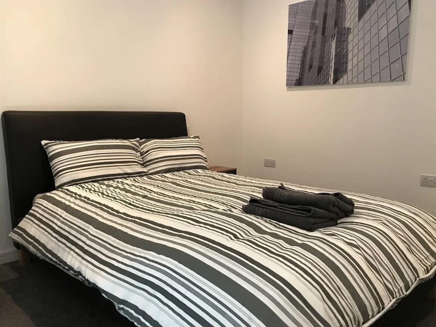 Leamington Spa Serviced Apartments - The Space