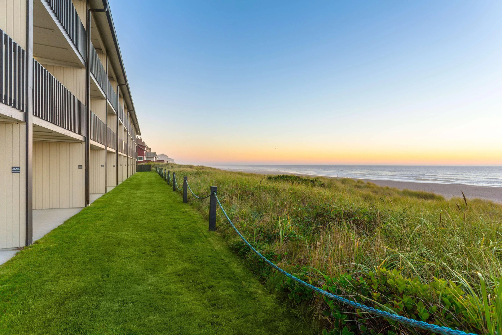 Lincoln Sands Oceanfront Resort, an Ascend Collection Hotel