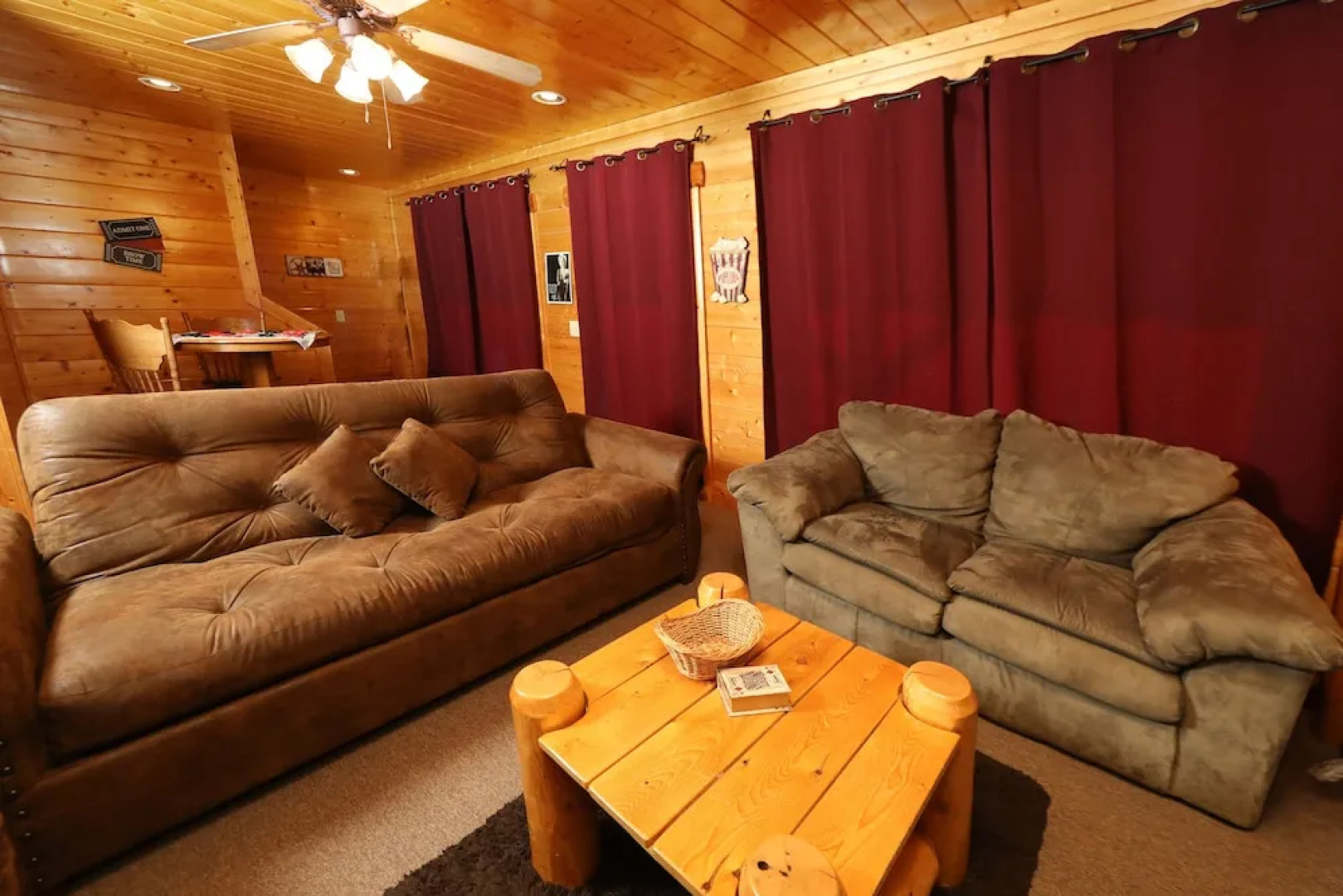 BearADise in the Smokies - Two Bedroom Cabin