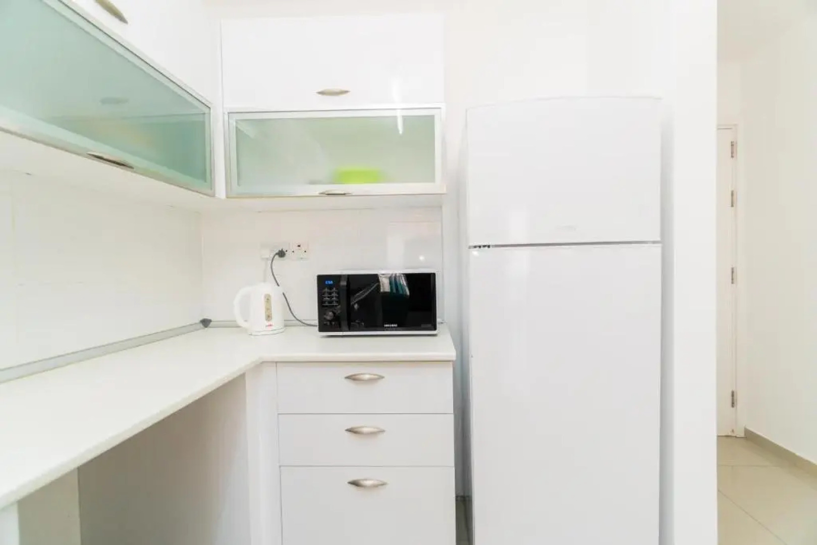 Spacious Three-Bedroom Apartment with Sea View A4