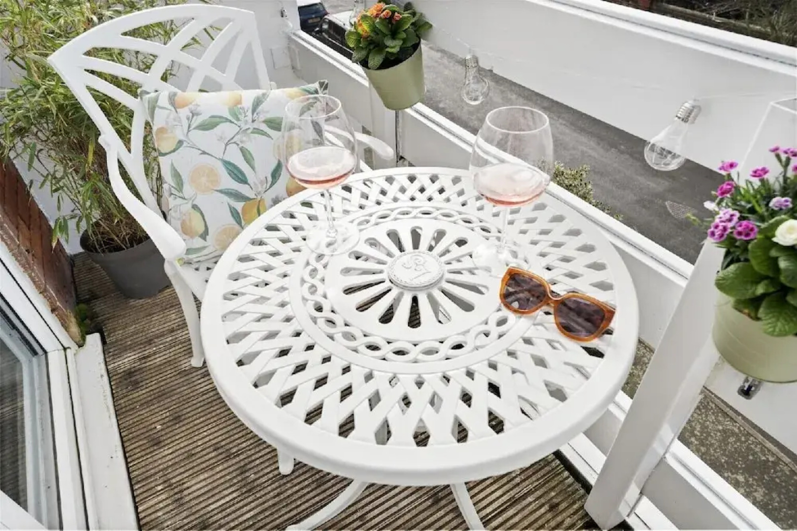 The Beacon, 2 bed Flat in Herne Bay With Parking