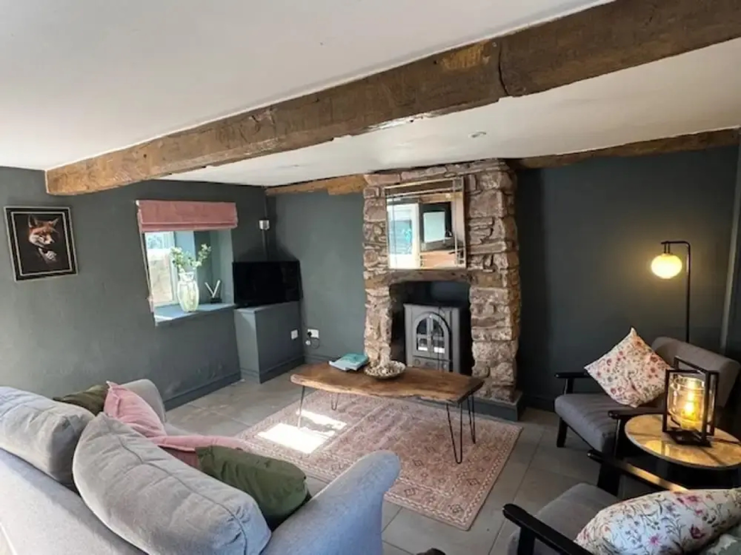 Ty Llaeth 2-bed Cottage, Sleeps 4, Pet Friendly