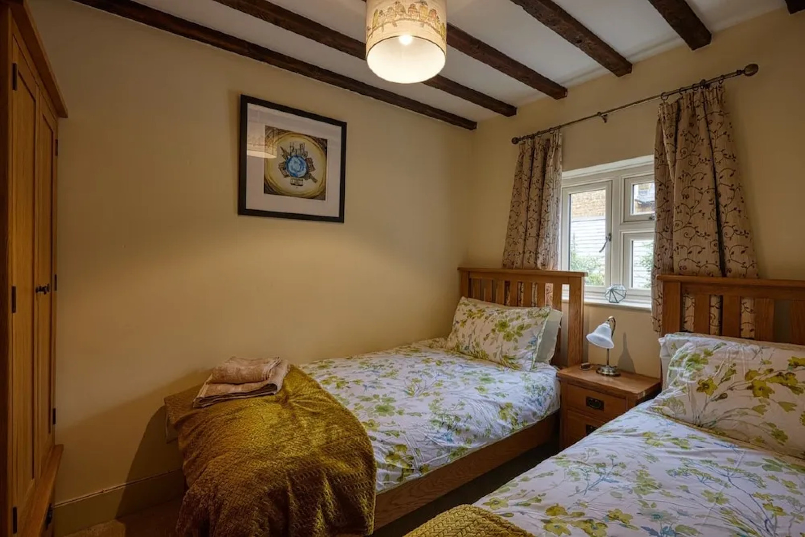 Fab 2 Bed Cotswolds Cottage With Private Courtyard