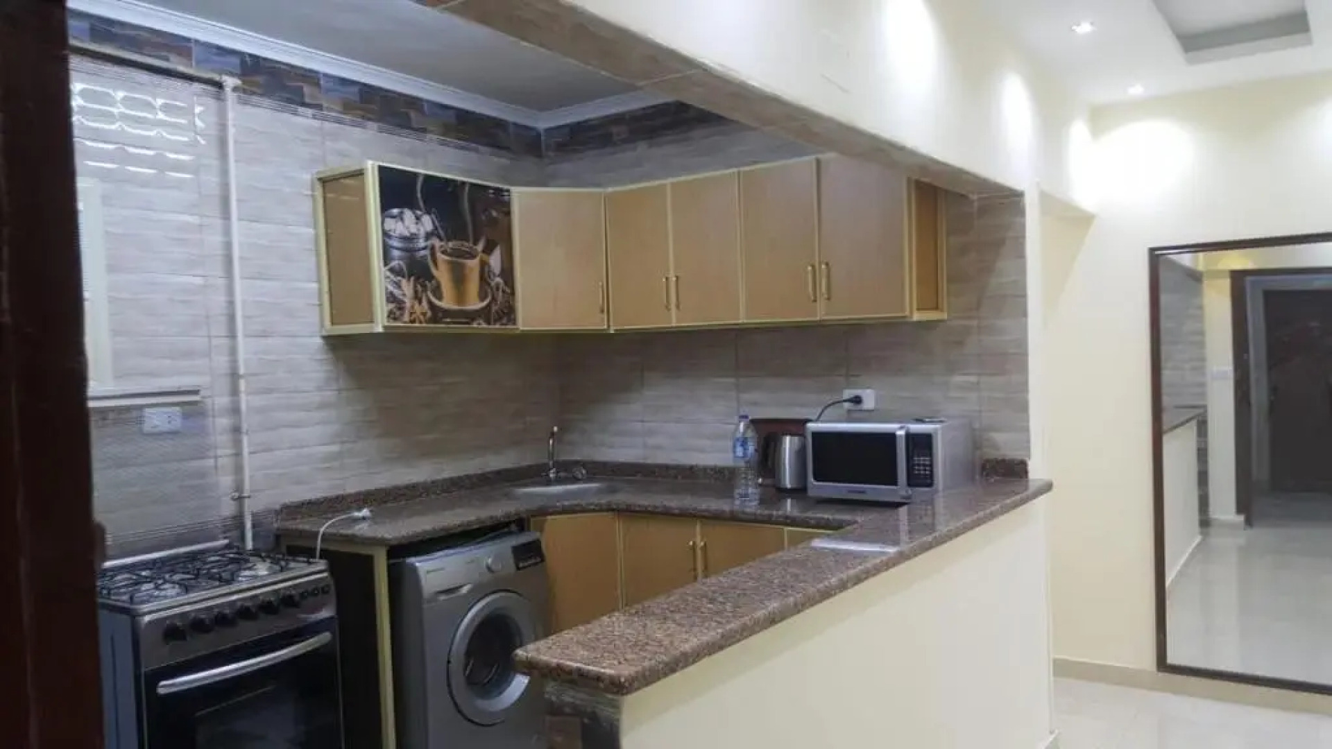 City squer apartment sea view