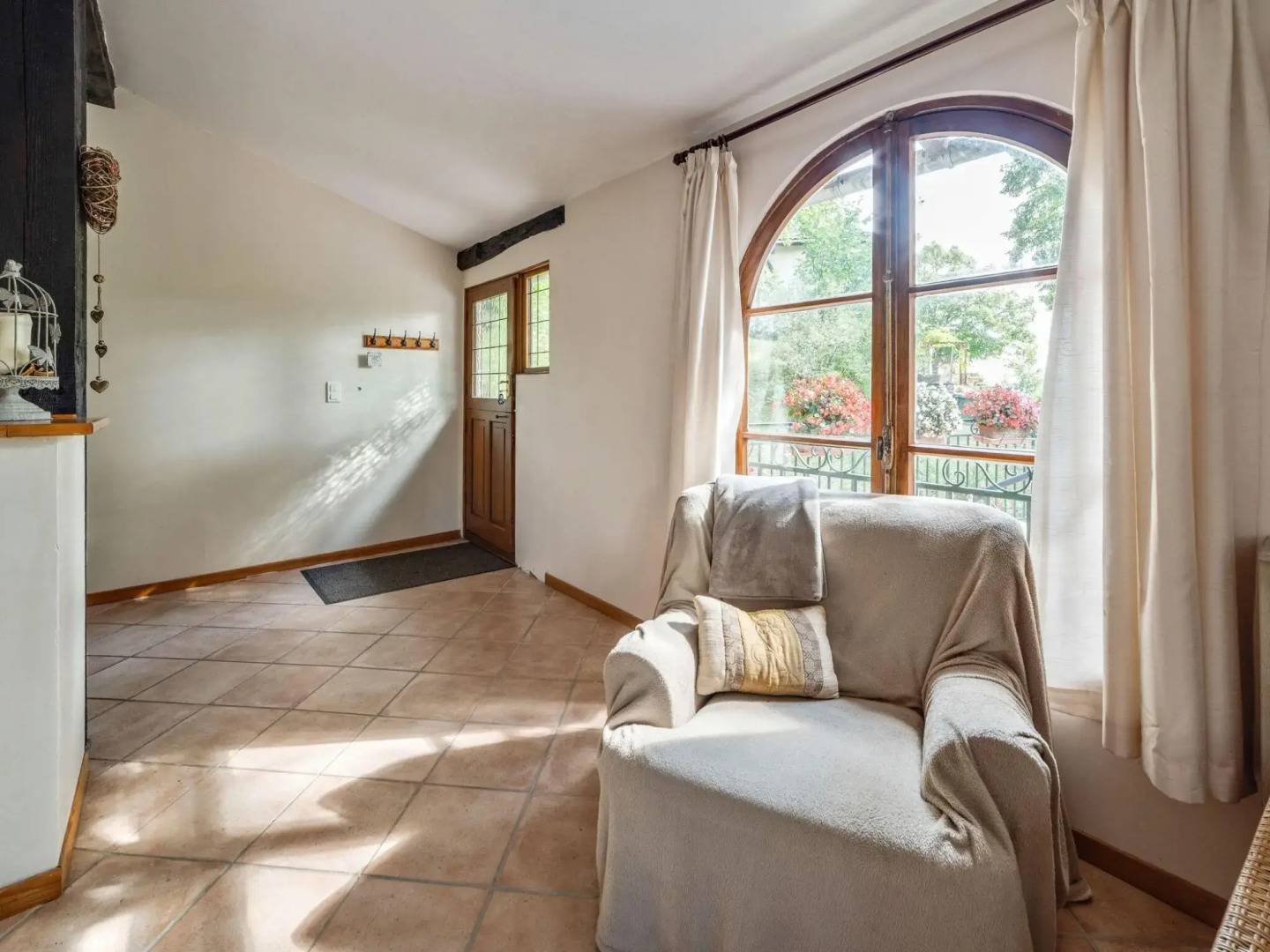 Pleasant Holiday Home in Touffailles With Sauna