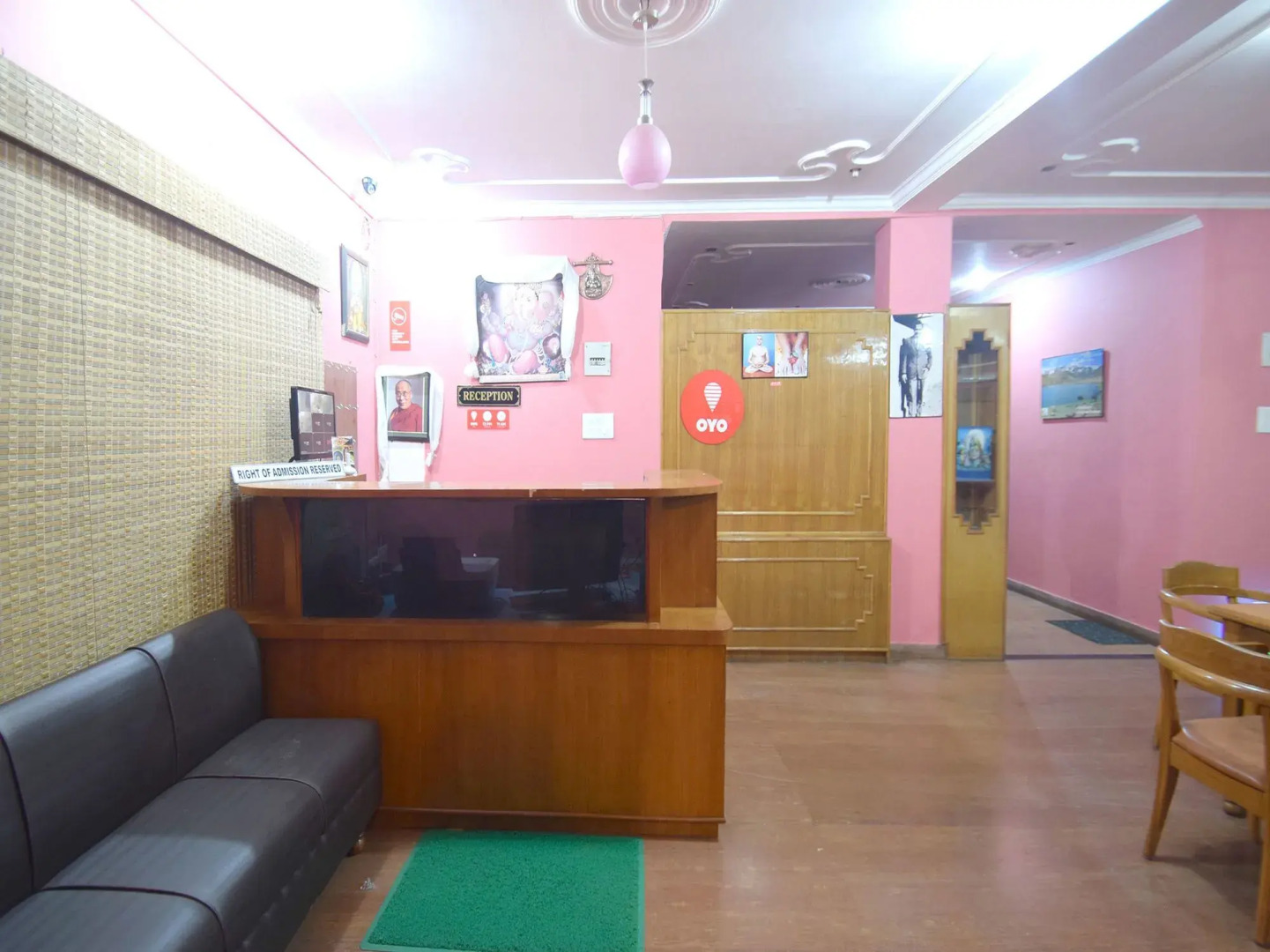 OYO 12079 Hotel Manu Vinod