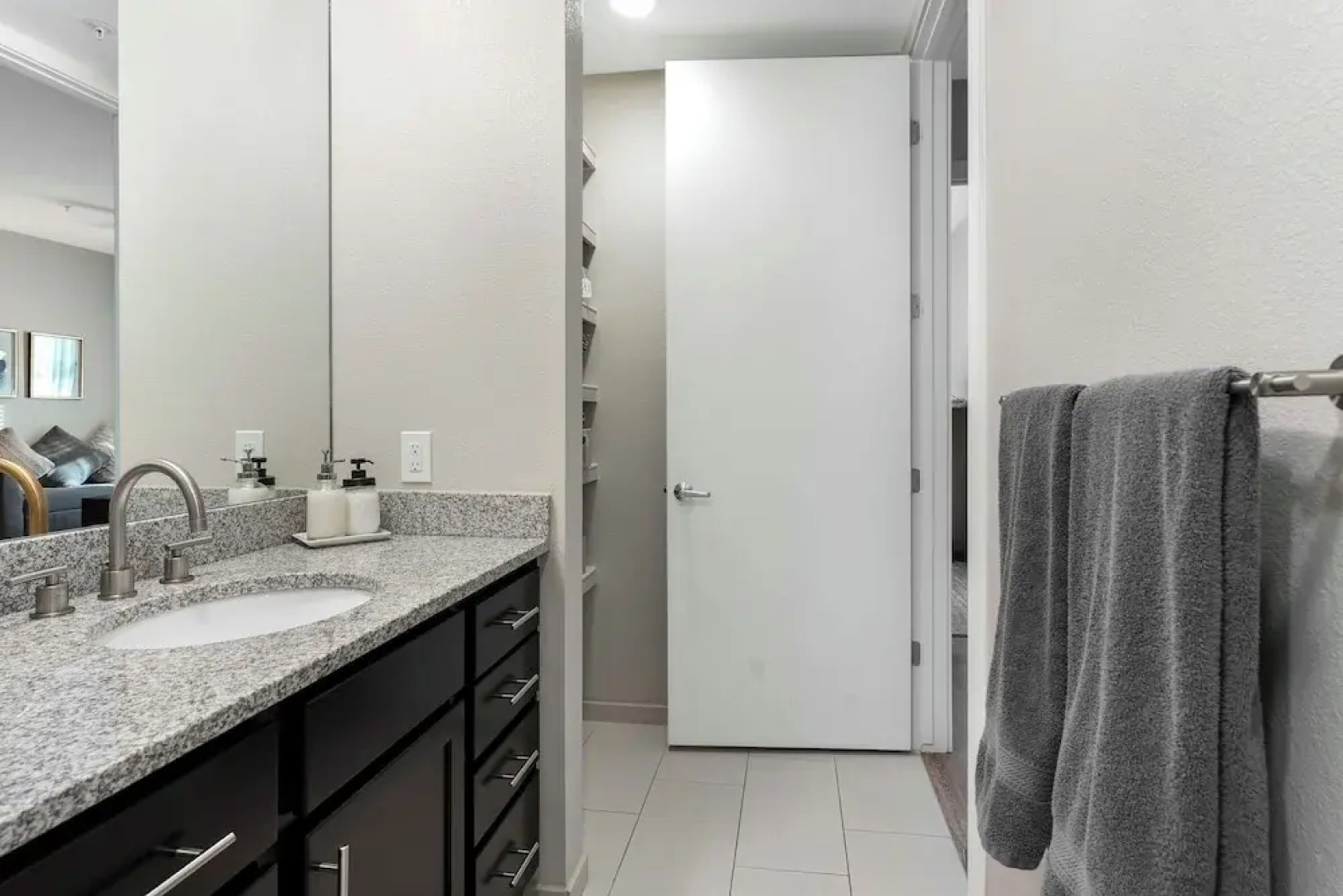 1 Mi to Dtwn: Cozy Retreat in Golden, CO!