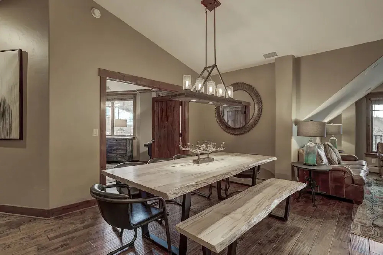 4 Bdrm/4 Bath on Peak 7- Luxury & Modern Condo