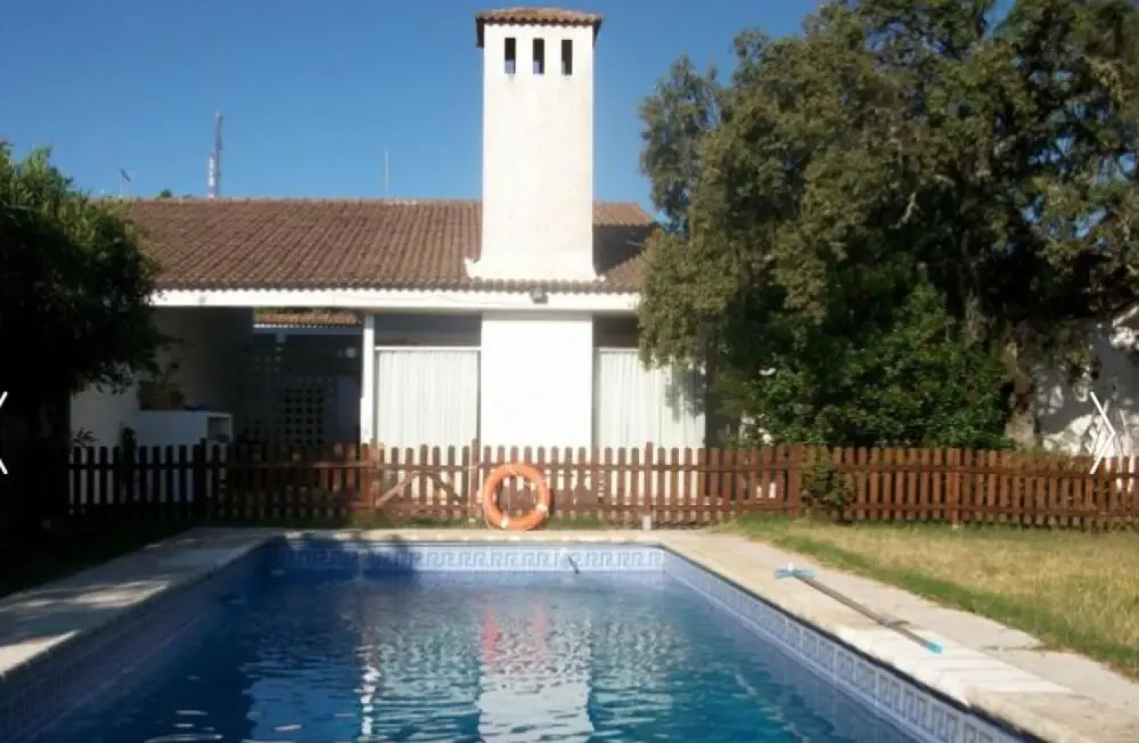 Villa With 5 Bedrooms in Valdecaballeros, With Wonderful Mountain View, Private Pool, Enclosed Garden