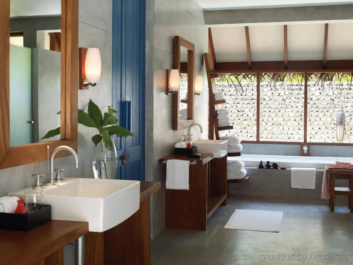 Four Seasons Resort  Maldives at Landaa Giraavaru