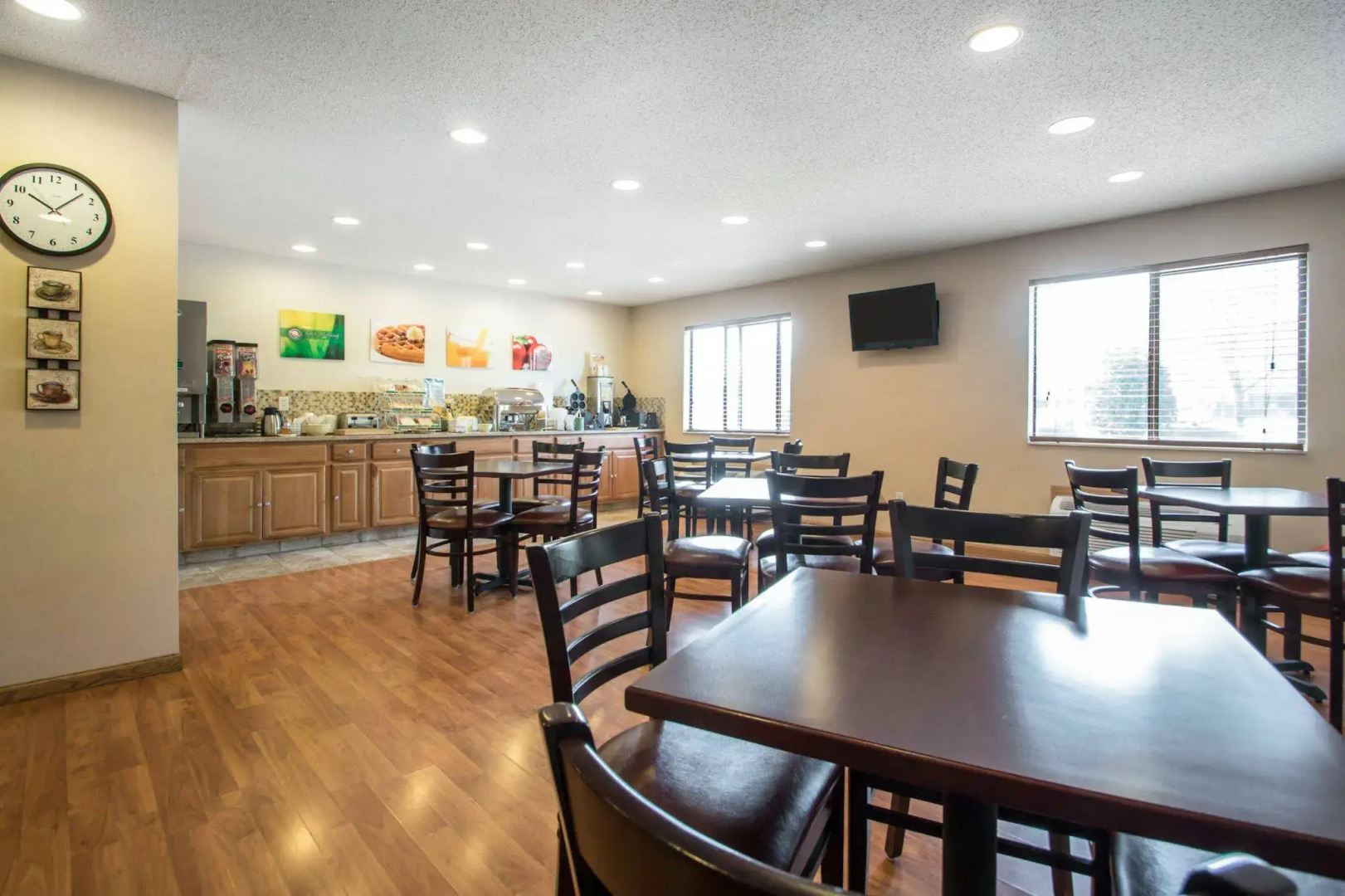 Quality Inn & Suites Sun Prairie Madison East
