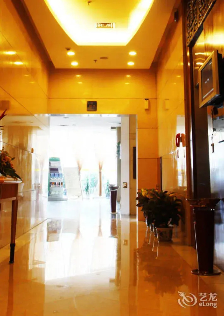 Xiongfei Holiday Hotel - Zigong