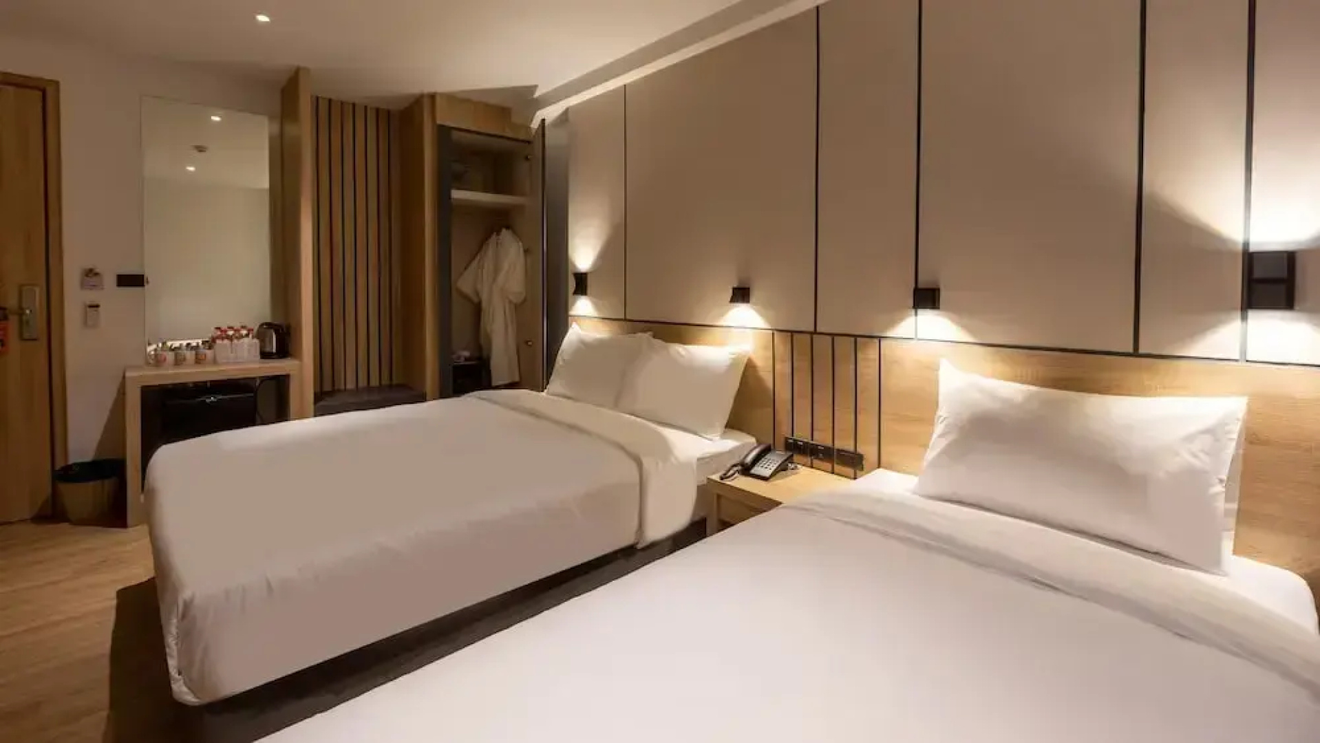 B2 Chachoengsao Premier Hotel