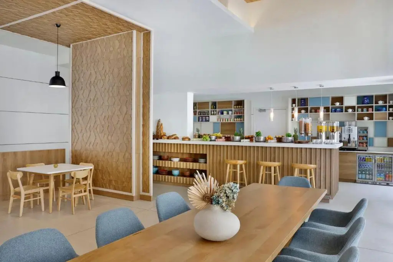 Element Dubai Airport