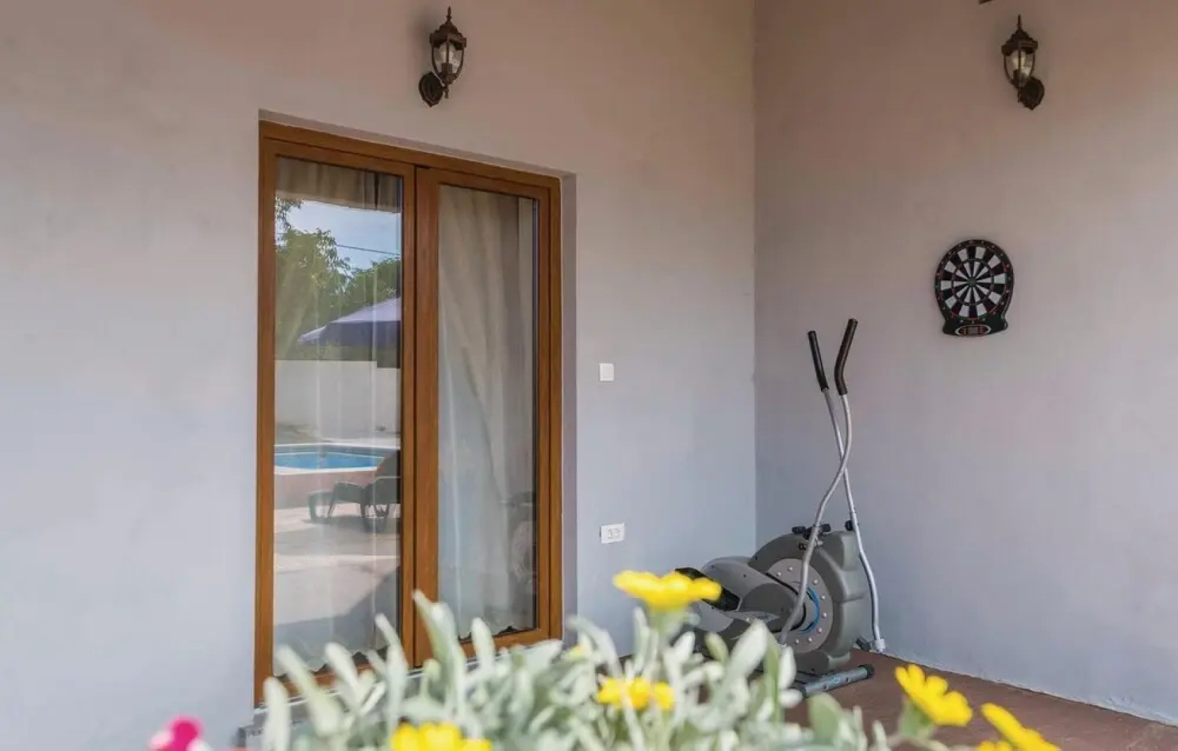 Awesome Home in Divsici With Wifi and 3 Bedrooms