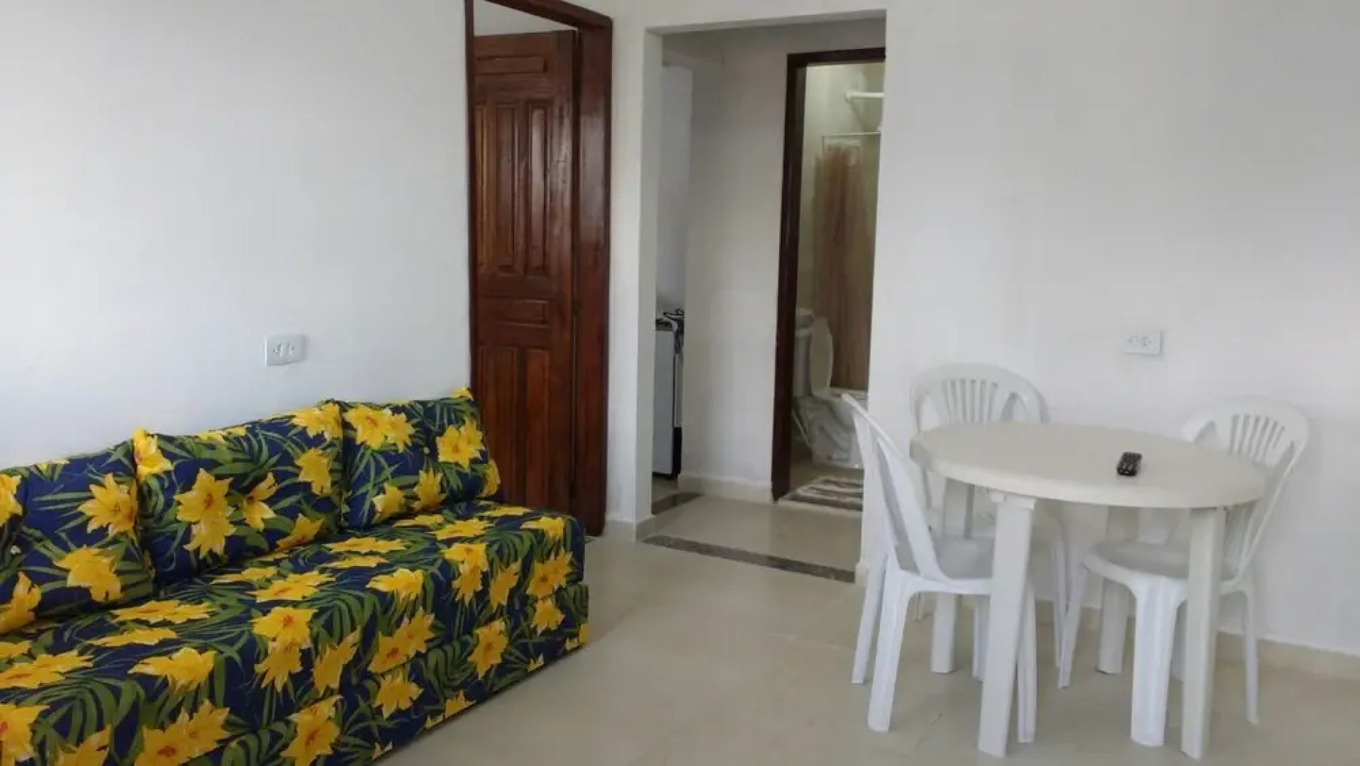 Silva Flats Residence