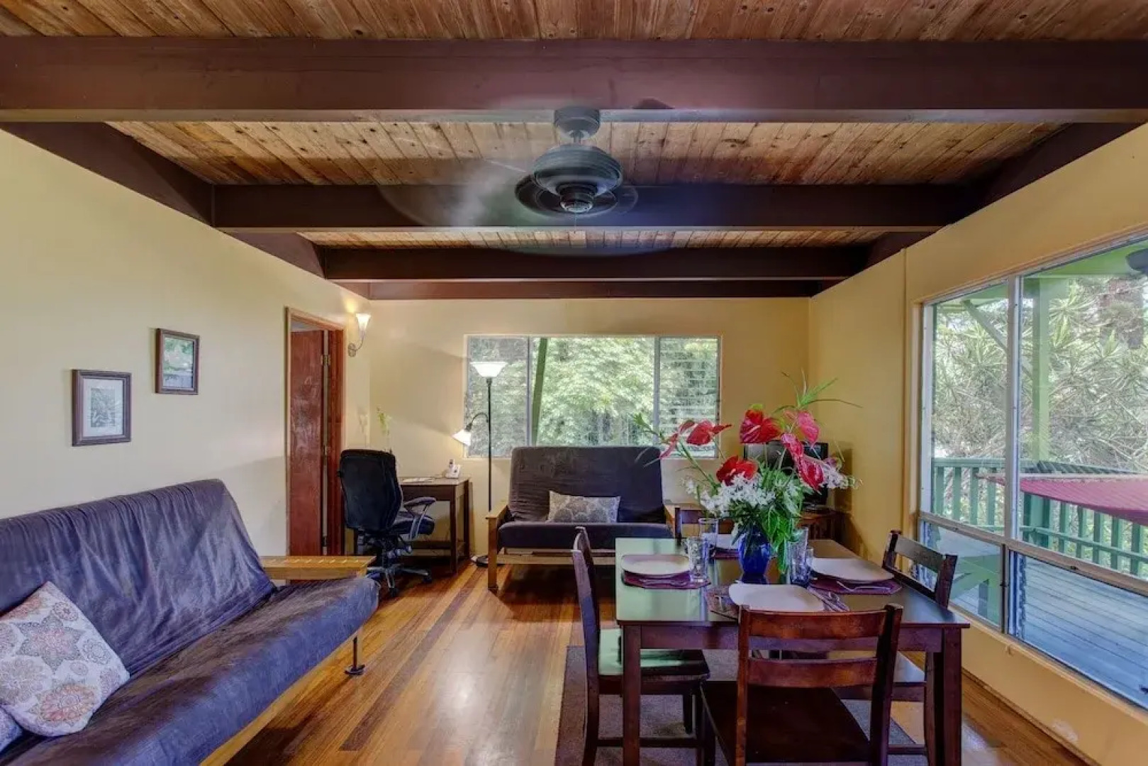 Kehena Treetop 1 Bedroom Home by RedAwning