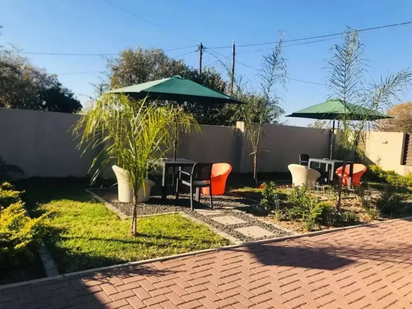 Pahotel Bed & Breakfast