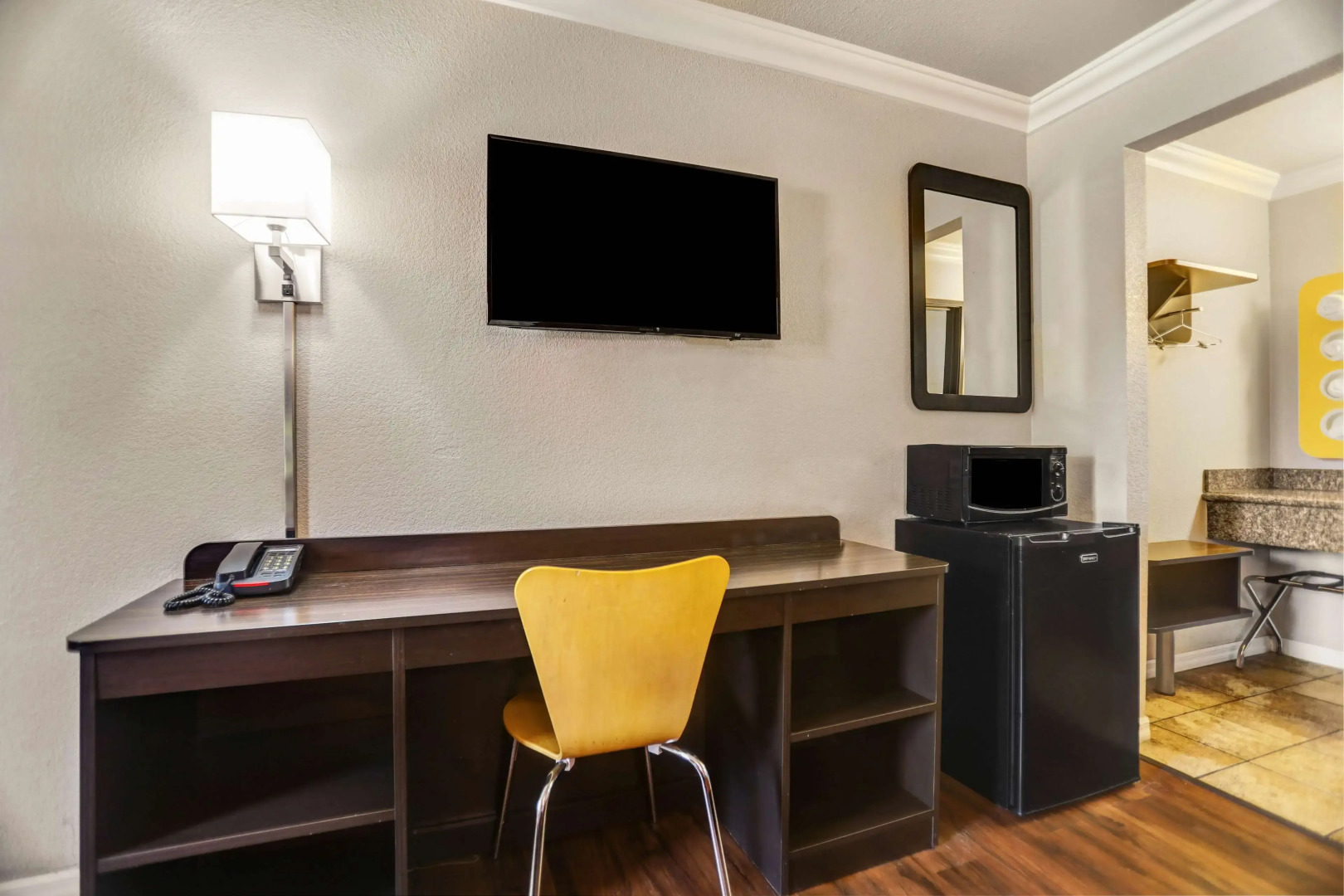 Motel 6 Fresno, CA - Belmont Ave