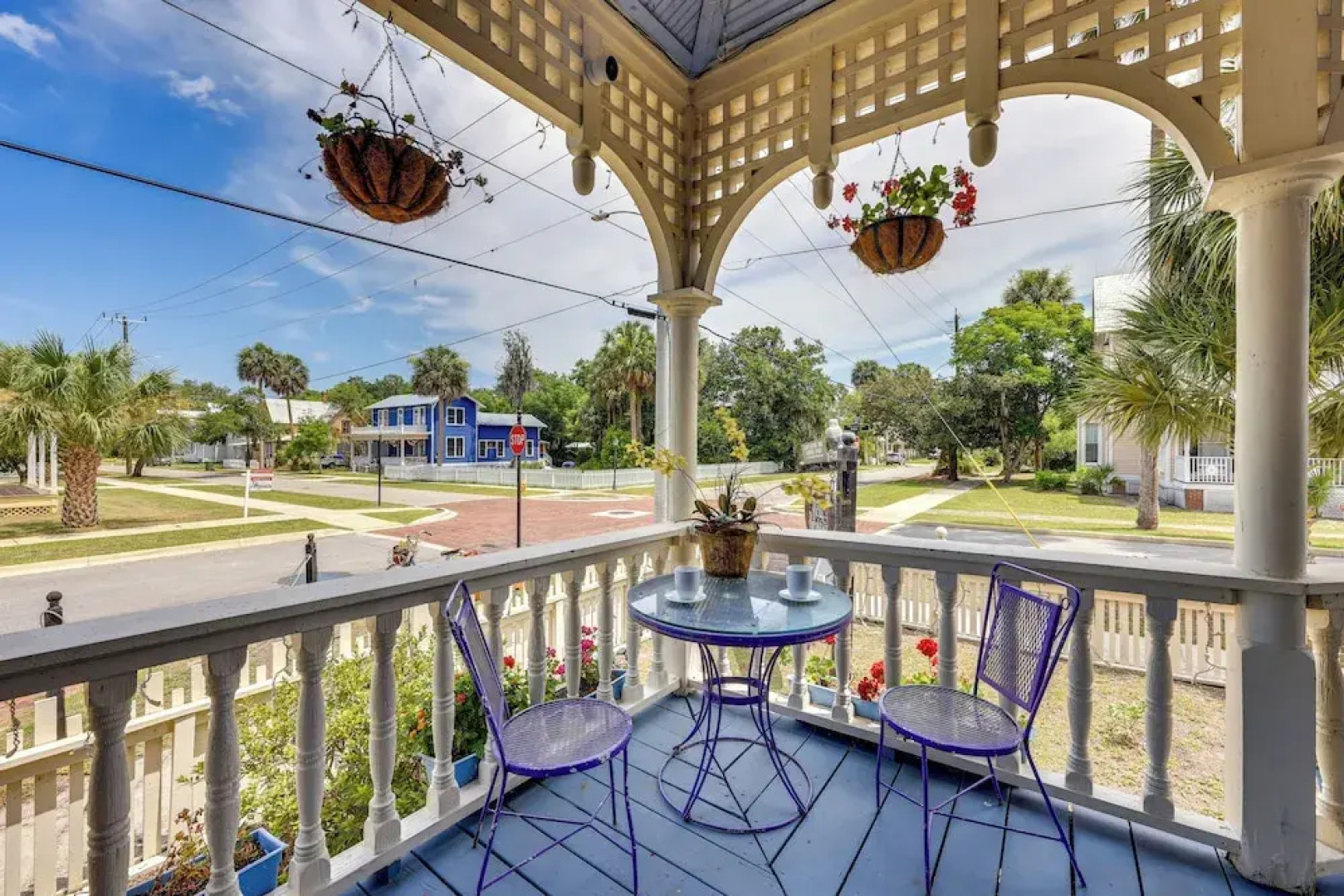 Grand Gables: Home 1 Block to St Johns River