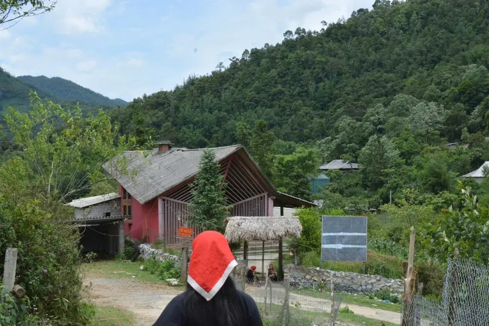 Sapa Homestay Trekking Tour For Backpackers