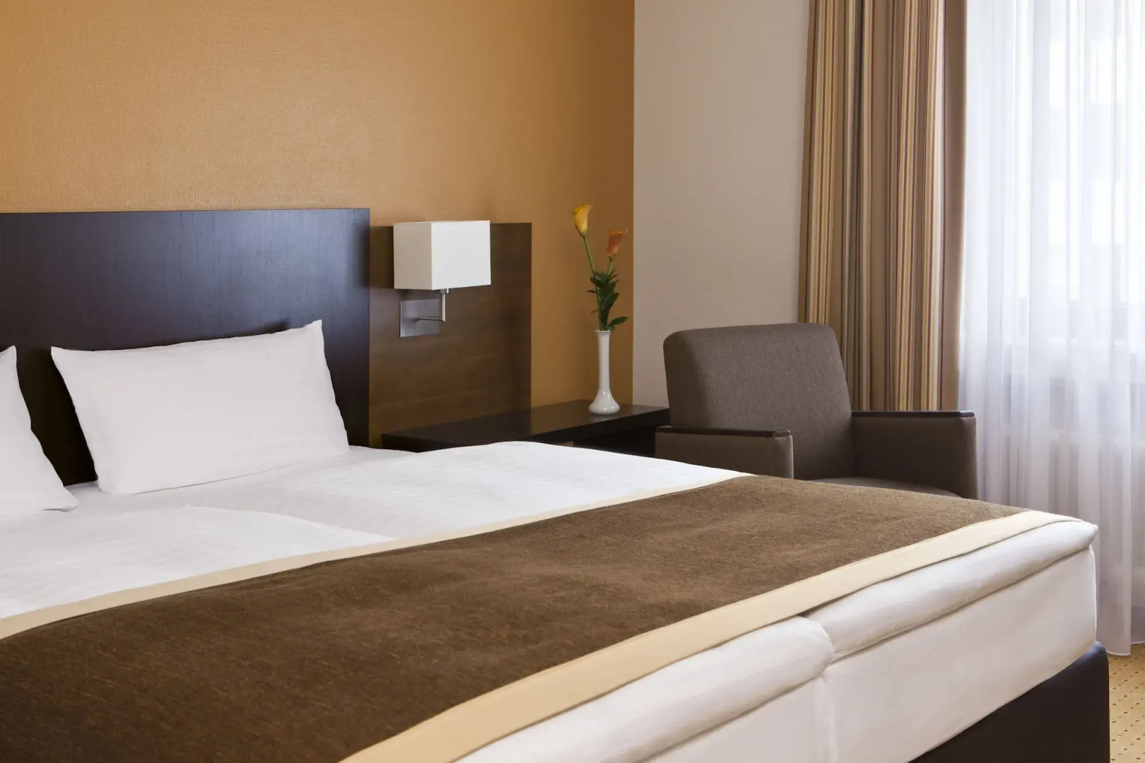 Trans World Hotel Donauwelle